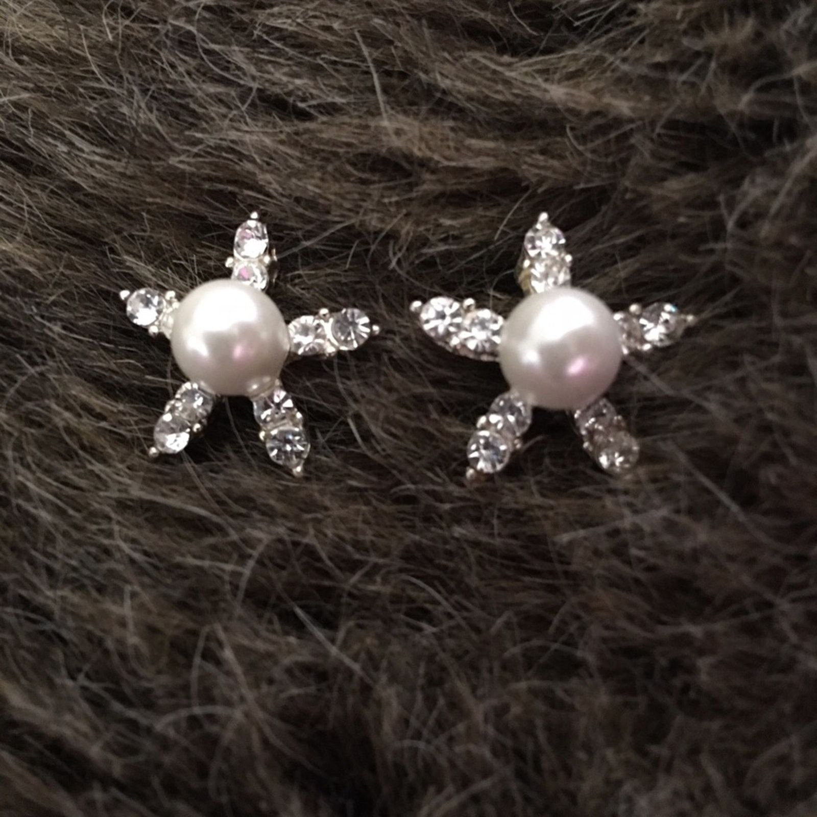 Jewelry Rhinestone And Pearl Starfish Pierced Earrings in Silver, Women's