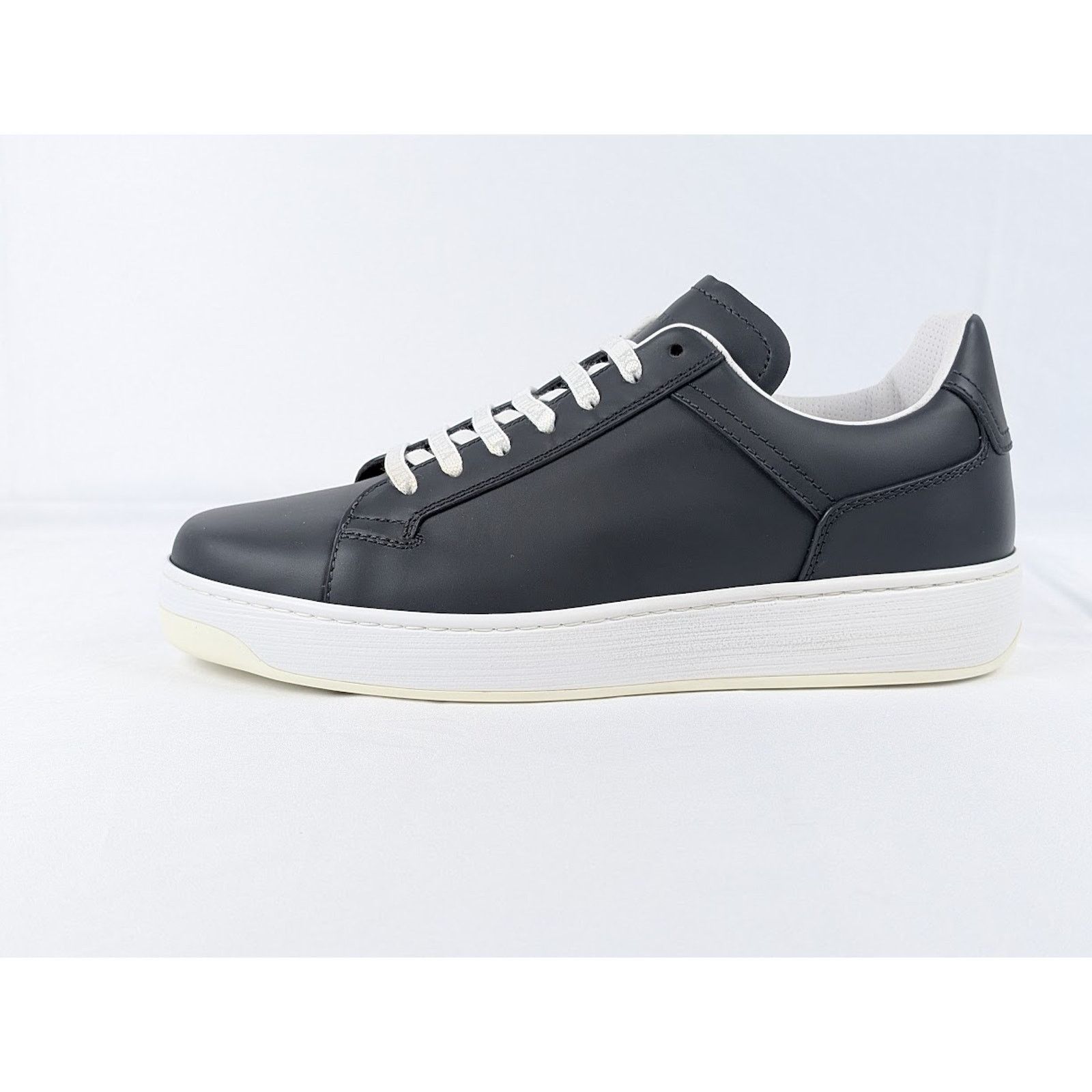 Bottega Veneta o1rshd1 Bolt Calf Low Top Sneakers in Ardoise Size US 7.5 / EU 40-41 - 2 Thumbnail