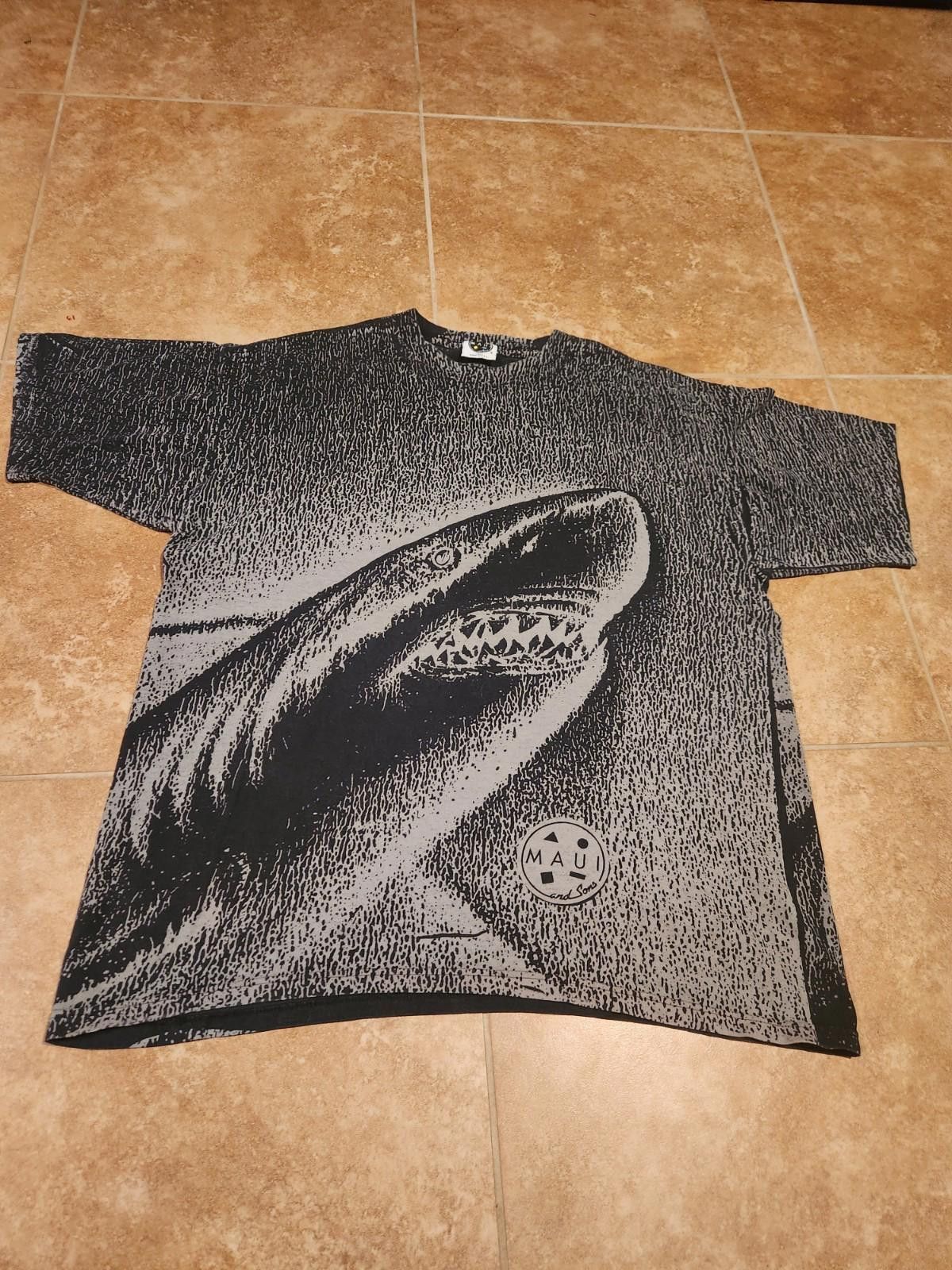 Maui and Sons Vintage 90s Maui & Sons Surfing Australia Shark Shirt SZ XL Size US XL / EU 56 / 4 - 1 Thumbnail