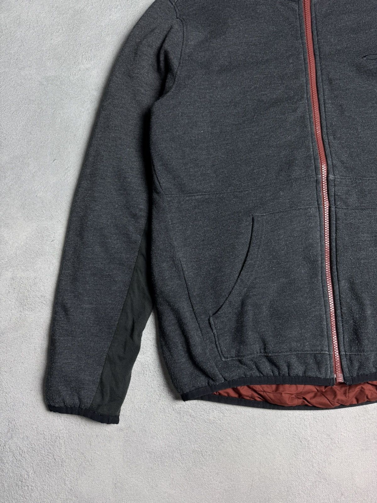 Oakley Oakley Small Logo Reversible Puffer Jacket Zip Hoodie Size US S / EU 44-46 / 1 - 12 Thumbnail