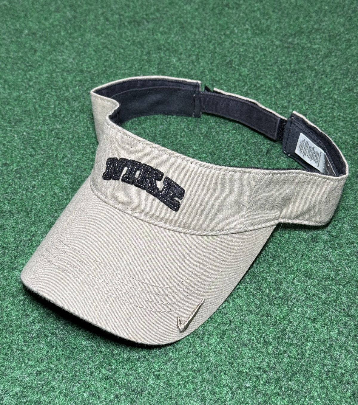 Nike Vtg Nike Y2K Spell Out Mini Swoosh Tennis Skater Visor Hat Size ONE SIZE - 1 Thumbnail
