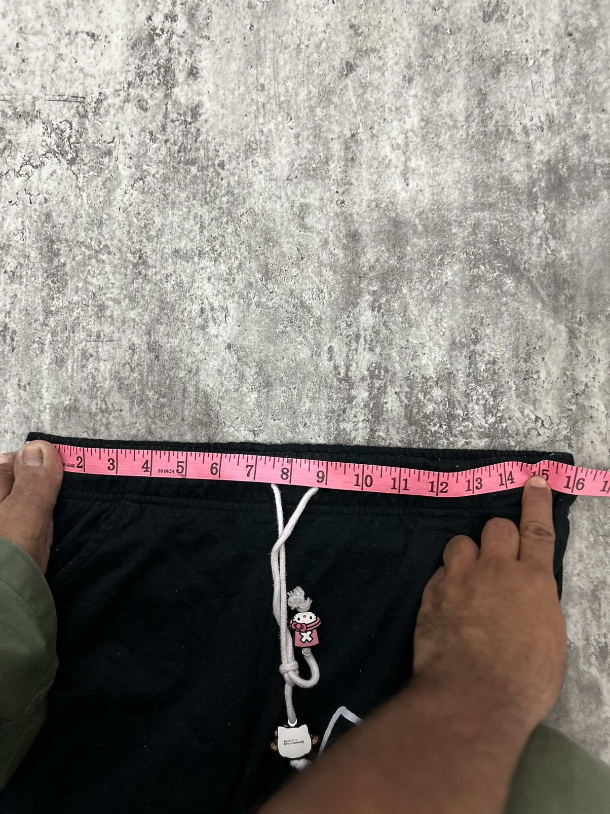 Cartoon Network × Japanese Brand × One Piece One Piece x Hello Kitty Jogger Pans Size US 28 / EU 44 - 11 Thumbnail