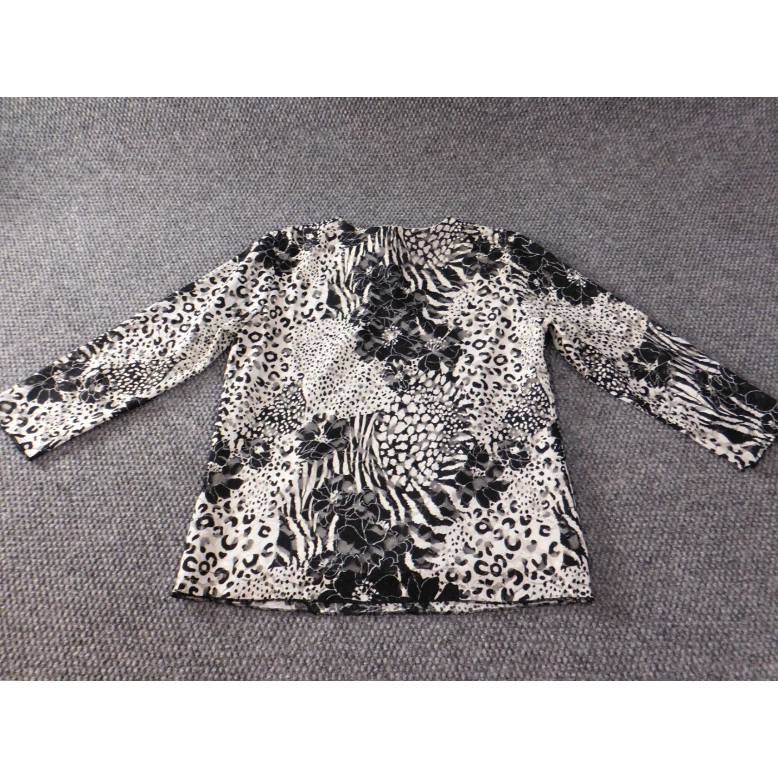 Vintage Chicos Blouse Shirt Womens V-Neck Floral Lined Polyester Spandex Rayon Pullover Button Casual Jazz Vintage No N/A 1 Black XS? Size XS / US 0-2 / IT 36-38 - 7 Thumbnail