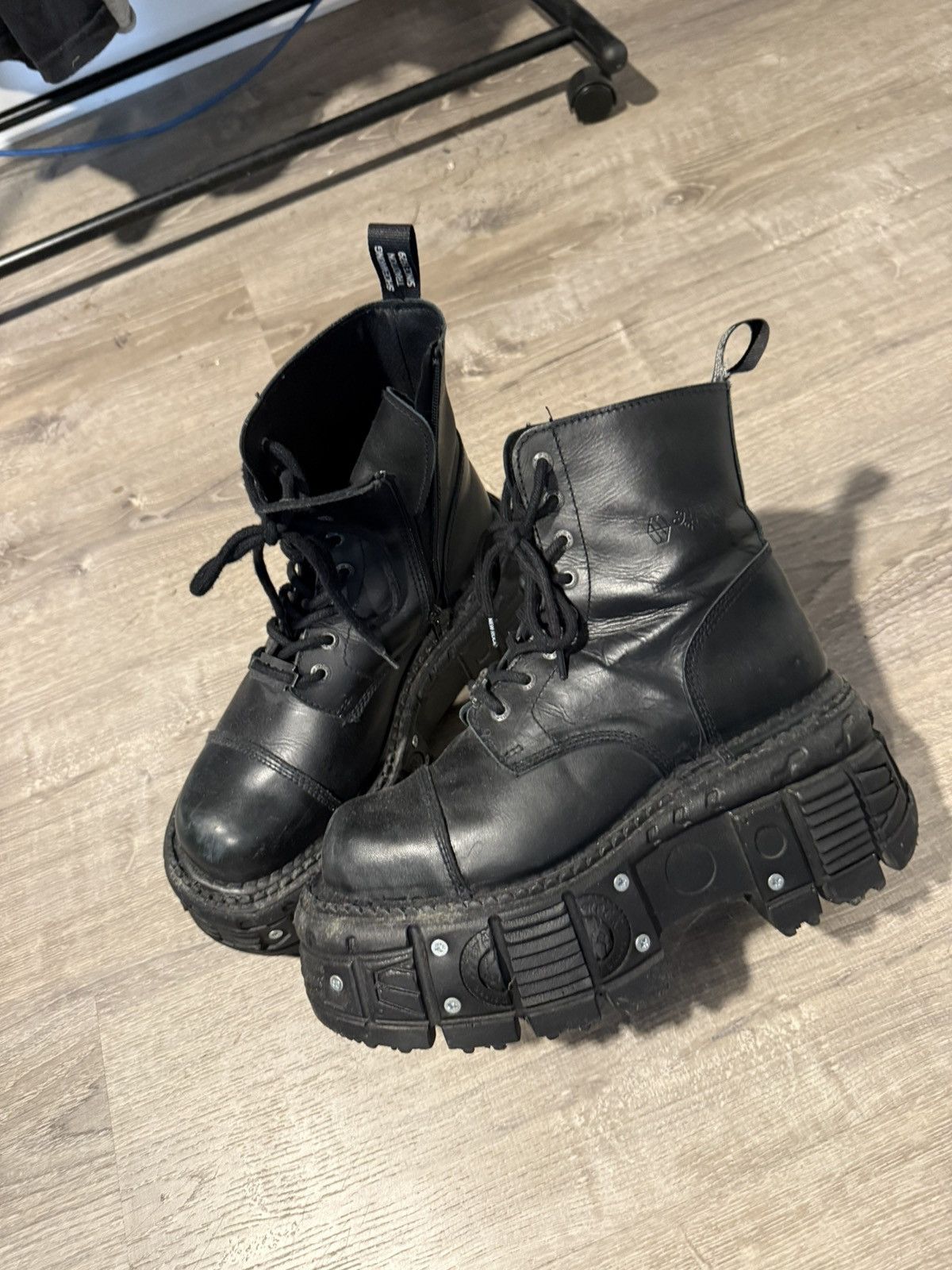 jaded london Decay Tower Ankle Boots 完売品 Jaded London × New Rock Jaded London Decay Tower New Rocks