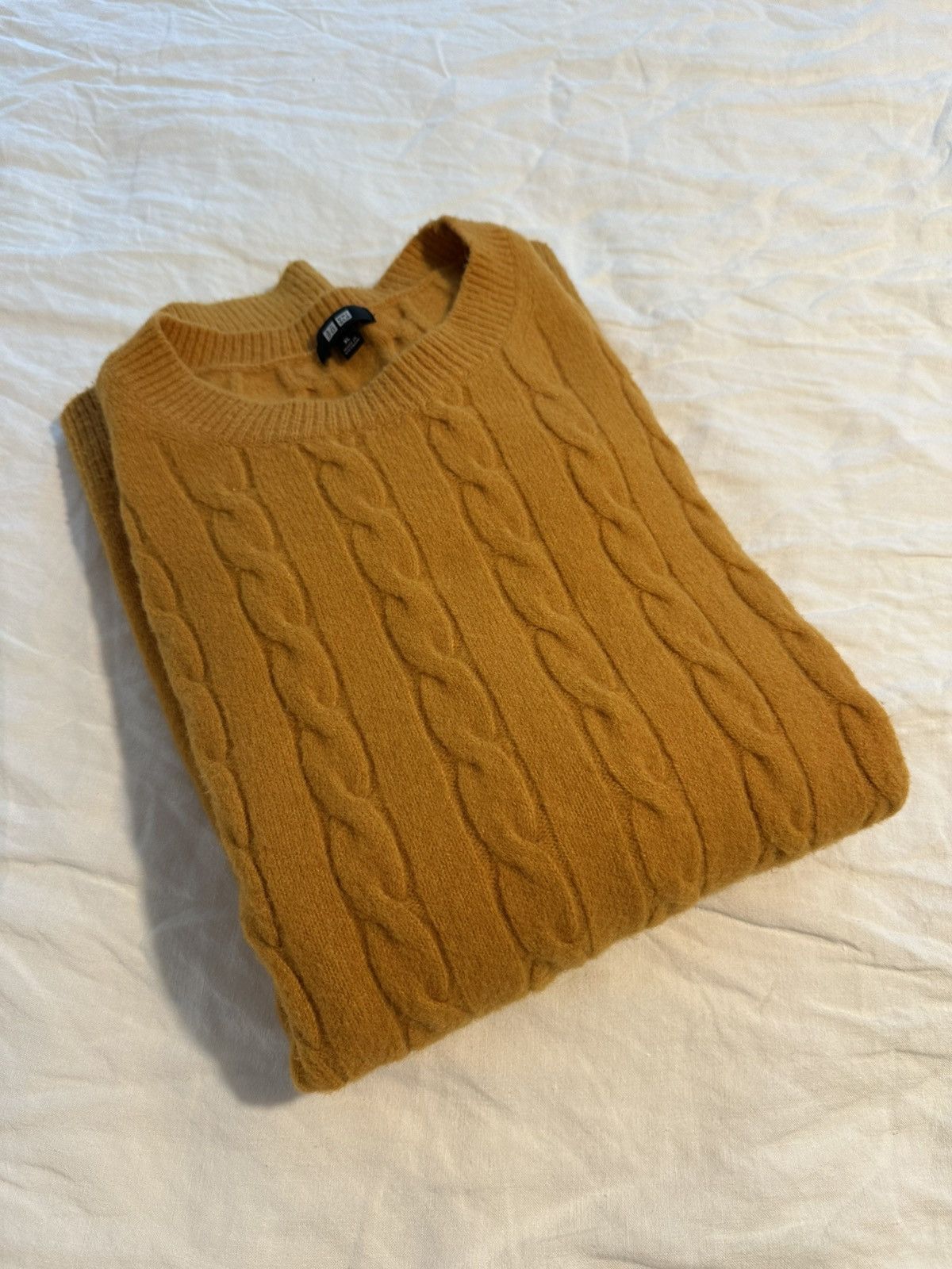 Uniqlo Uniqlo Cableknit Sweater - bought in Japan Size US XL / EU 56 / 4 - 1 Thumbnail