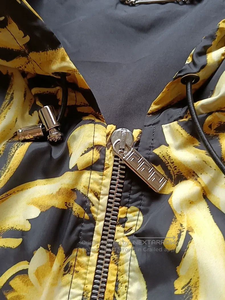Versace Versace Black gold thin style Size US L / EU 52-54 / 3 - 3 Thumbnail