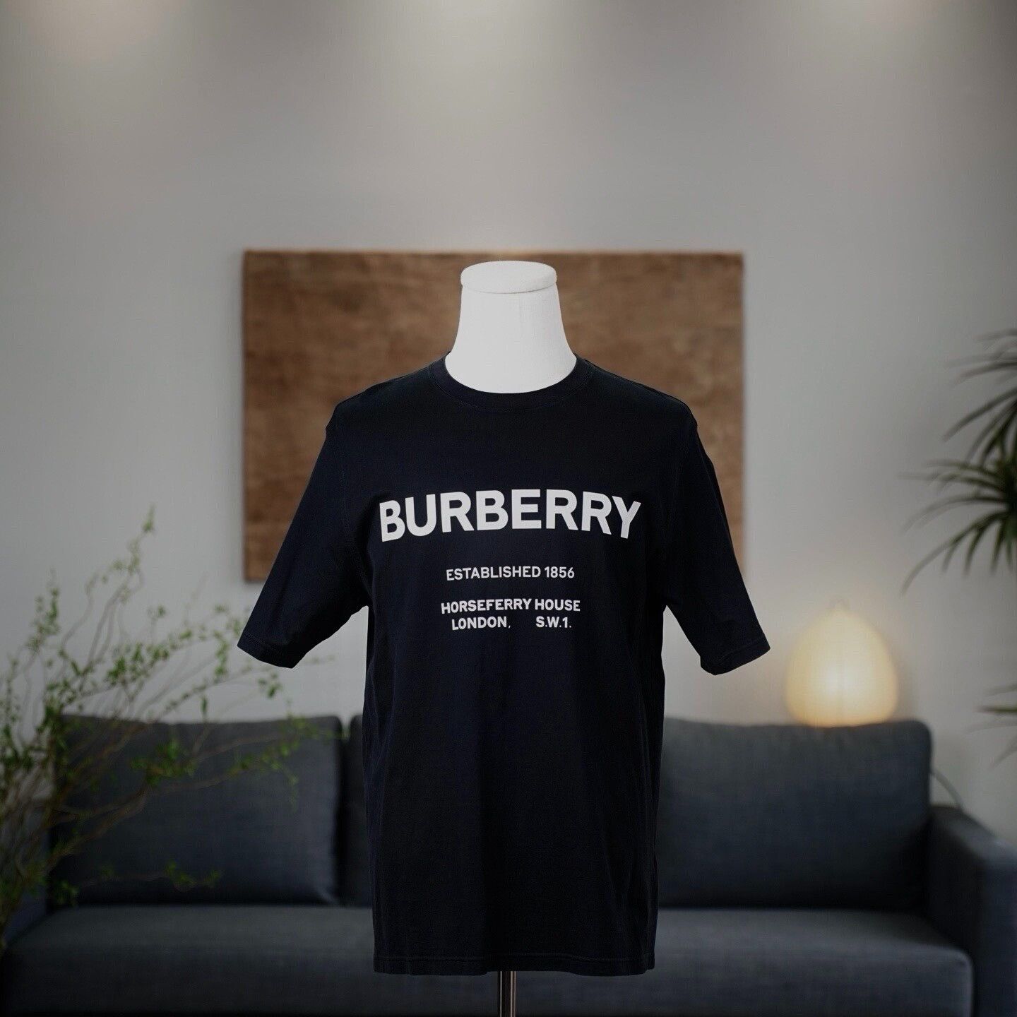 Burberry Burberry Printed Black T-Shirt m Men Size US M / EU 48-50 / 2 - 1 Thumbnail