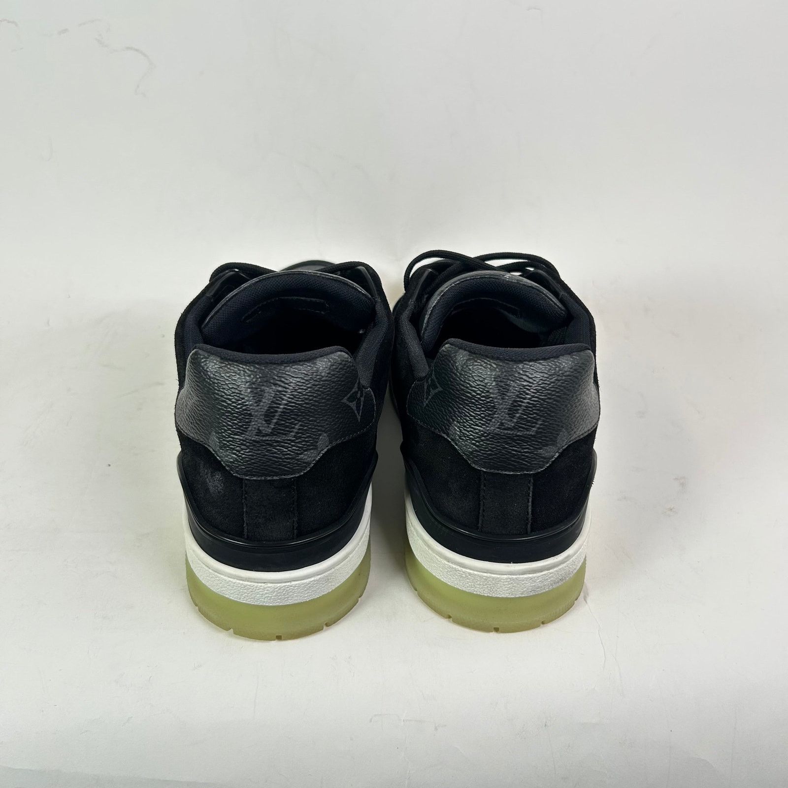 Louis Vuitton Louis Vuitton Black Monogram Trainer Size LV 9 Size US 10.5 / EU 43-44 - 3 Thumbnail