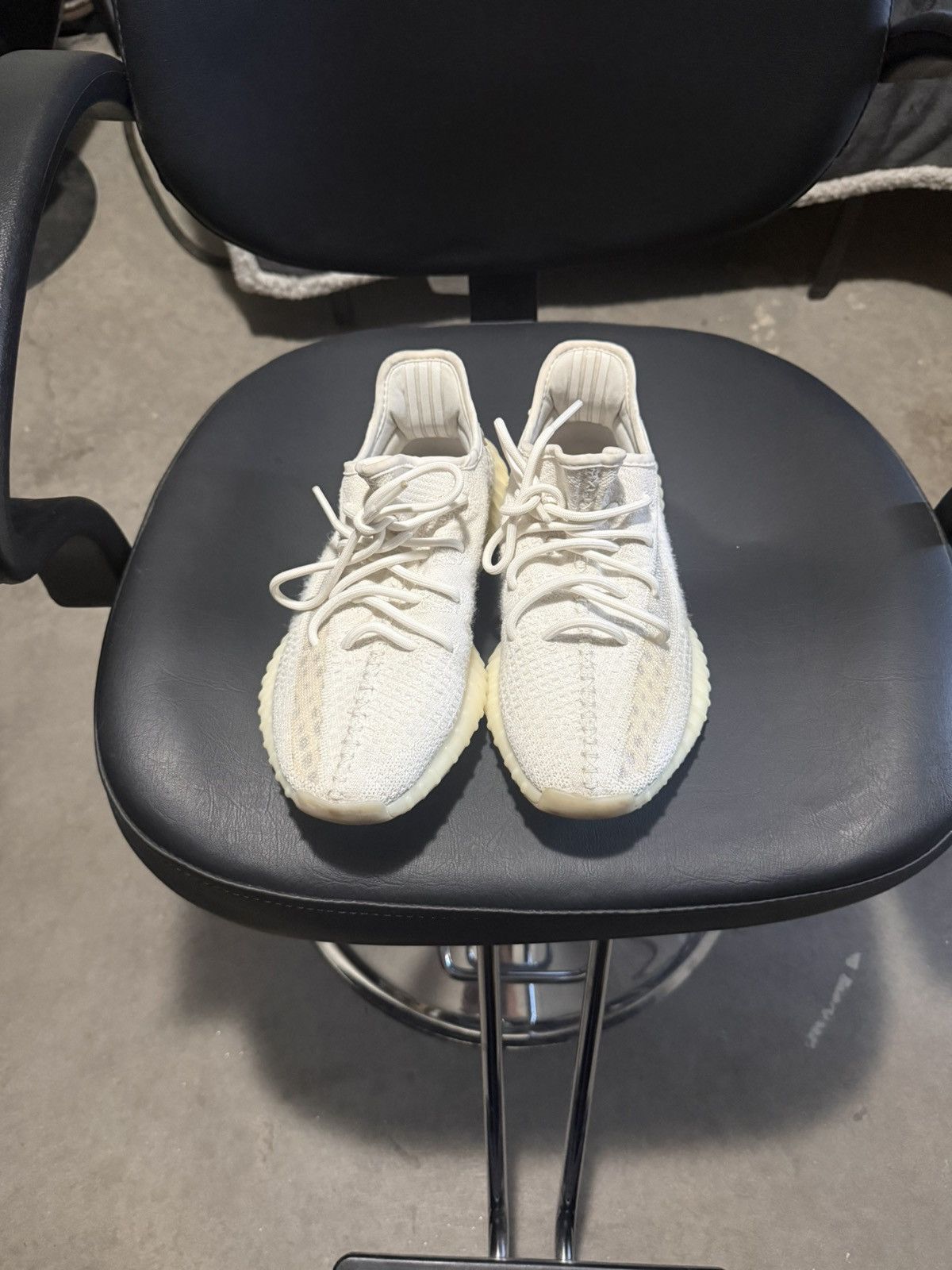 Yeezy Yeezy 350 bone Size US 10 / EU 43 - 3 Thumbnail