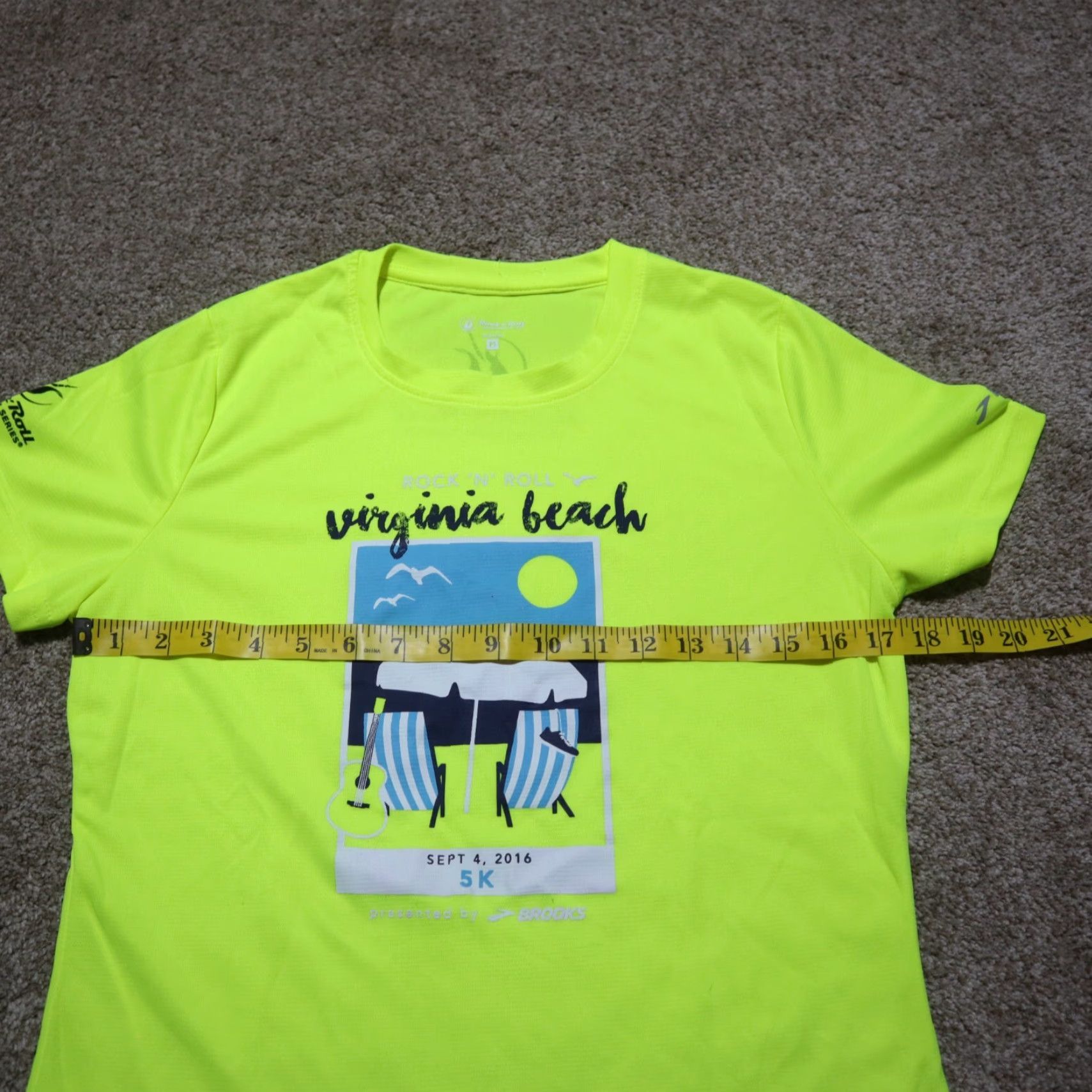 Brooks VINTAGE Virginia Beach VA Green T-Shirt Running 5K Summer Spring Fall Adult Medium Cotton Logo Mens Size US M / EU 48-50 / 2 - 5 Thumbnail