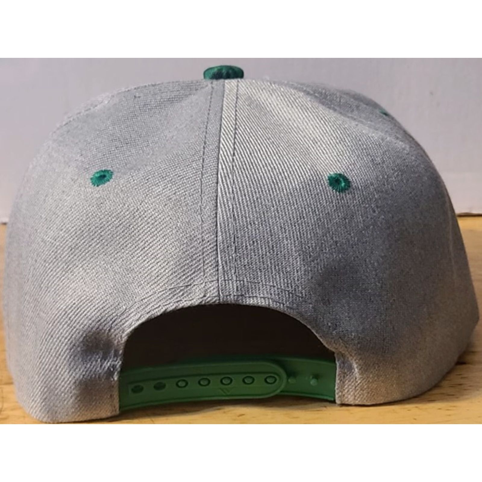 Vintage I LOVE KUSH MARIJUANA LEAF LEAVES CANNABIS SNAPBACK BASEBALL CAP GRAY Mens Adjustable Gray Snapback Cap Leaves Cannabis Kush I LOVE MARIJUANA CAP Size ONE SIZE - 2 Thumbnail