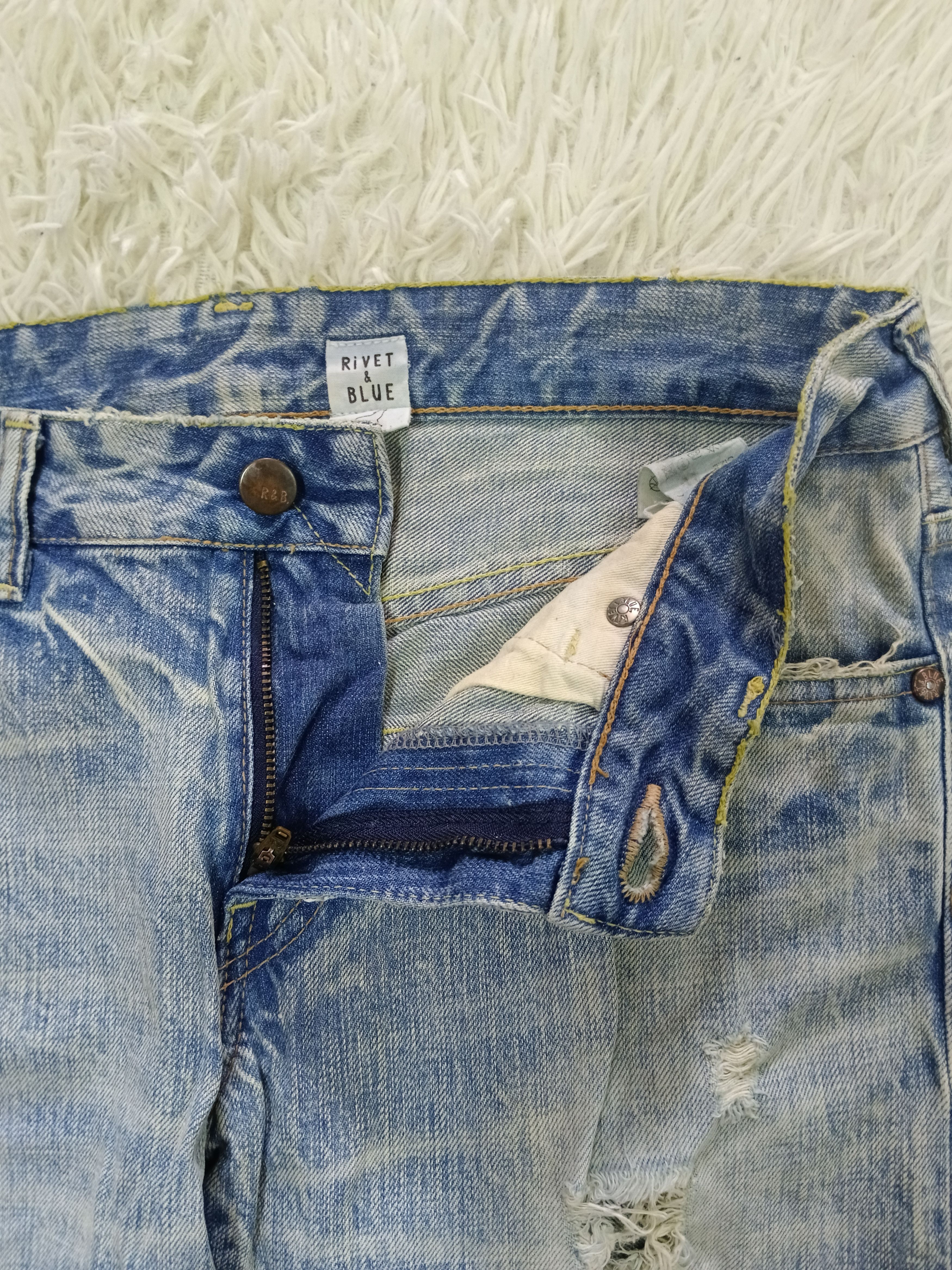 Japanese Brand DiSTRESSED RIPED RIVET&BLUE DENIM PANTS Size US 30 / EU 46 - 7 Thumbnail