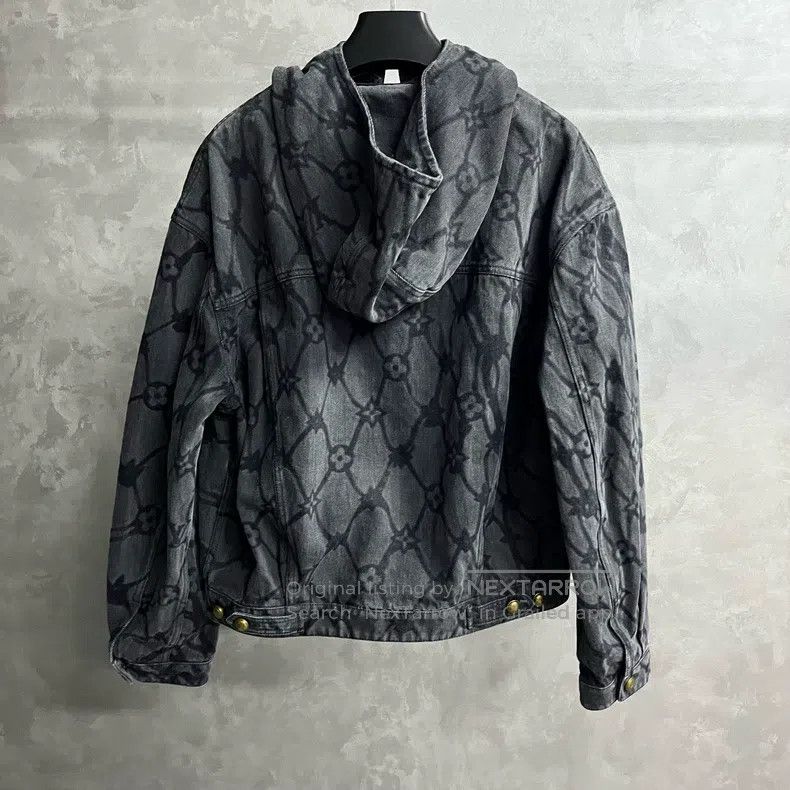 Louis Vuitton Louis Vuitton 24 Grey Floral Logo Zip Hooded Long Sleeve S Size US S / EU 44-46 / 1 - 5 Thumbnail