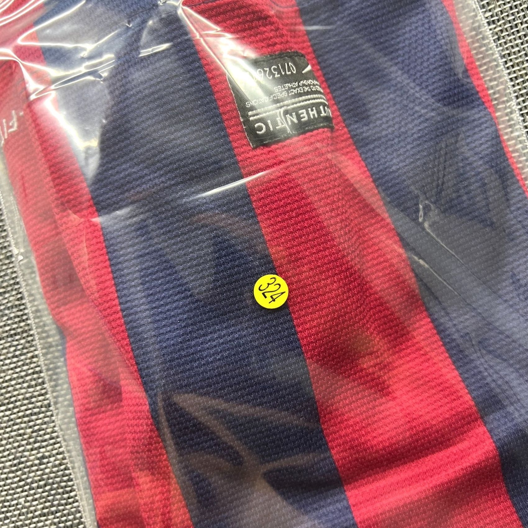 Nike Nike Barcelona 2013 2014 Home Pique Mens Football Jersey Shirt Small Adults Size US S / EU 44-46 / 1 - 2 Thumbnail