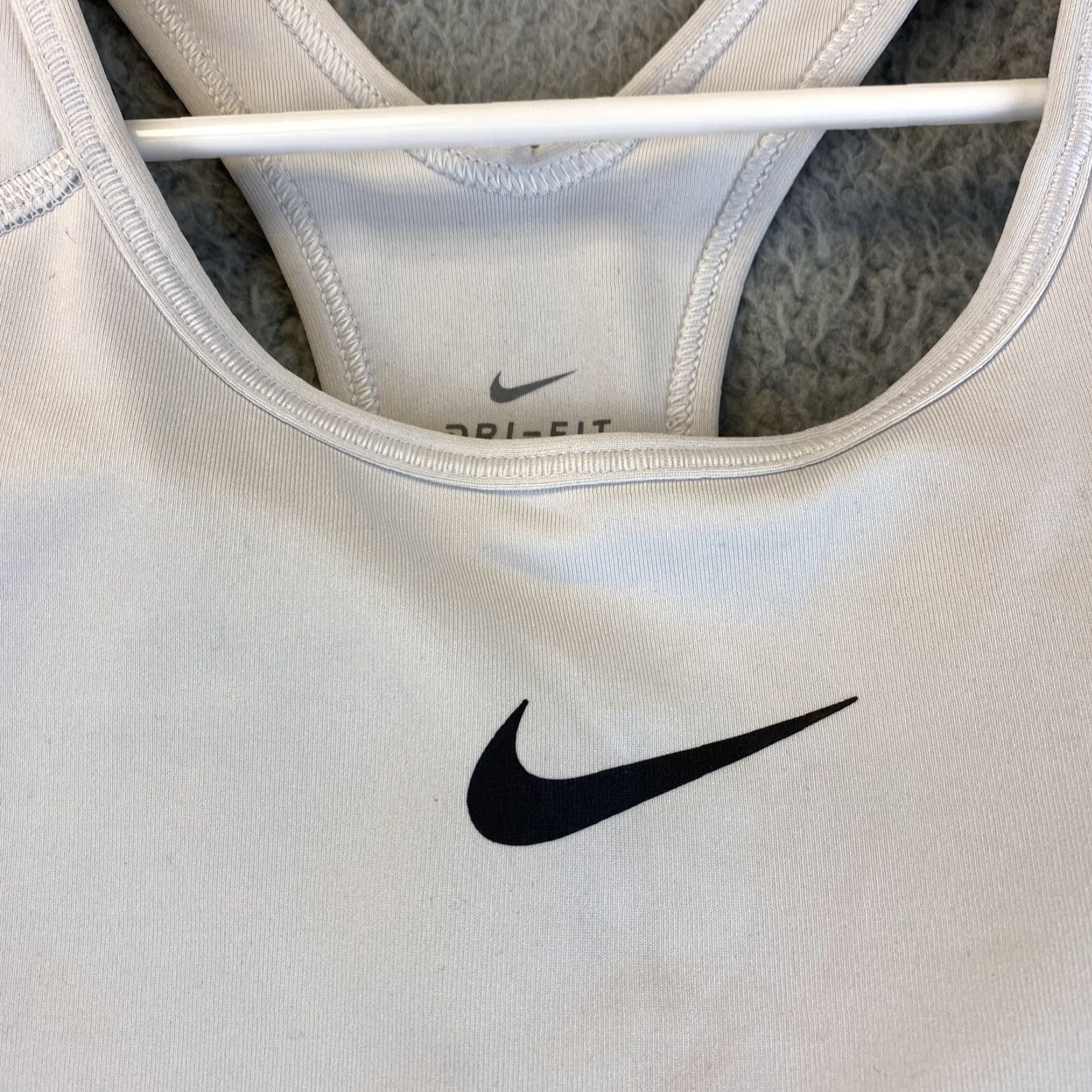 Nike NIKE Dri-Fit Swoosh Bra Women's Sz XS White 54-30 / Nike Dri-FIT | Sports Bra Fitted Activewear Women XS White Bra Brand Nike Size XS Color White Size ONE SIZE - 2 Thumbnail
