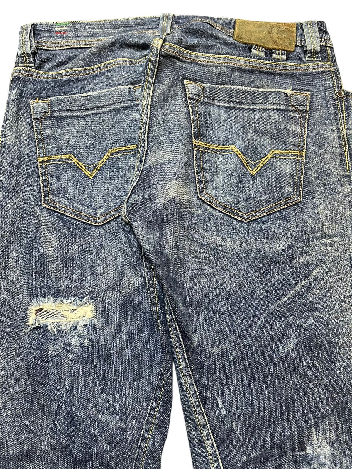 Diesel Vintage Diesel Industry Faded Wash Distress Wide Leg Jeans Size US 30 / EU 46 - 6 Thumbnail