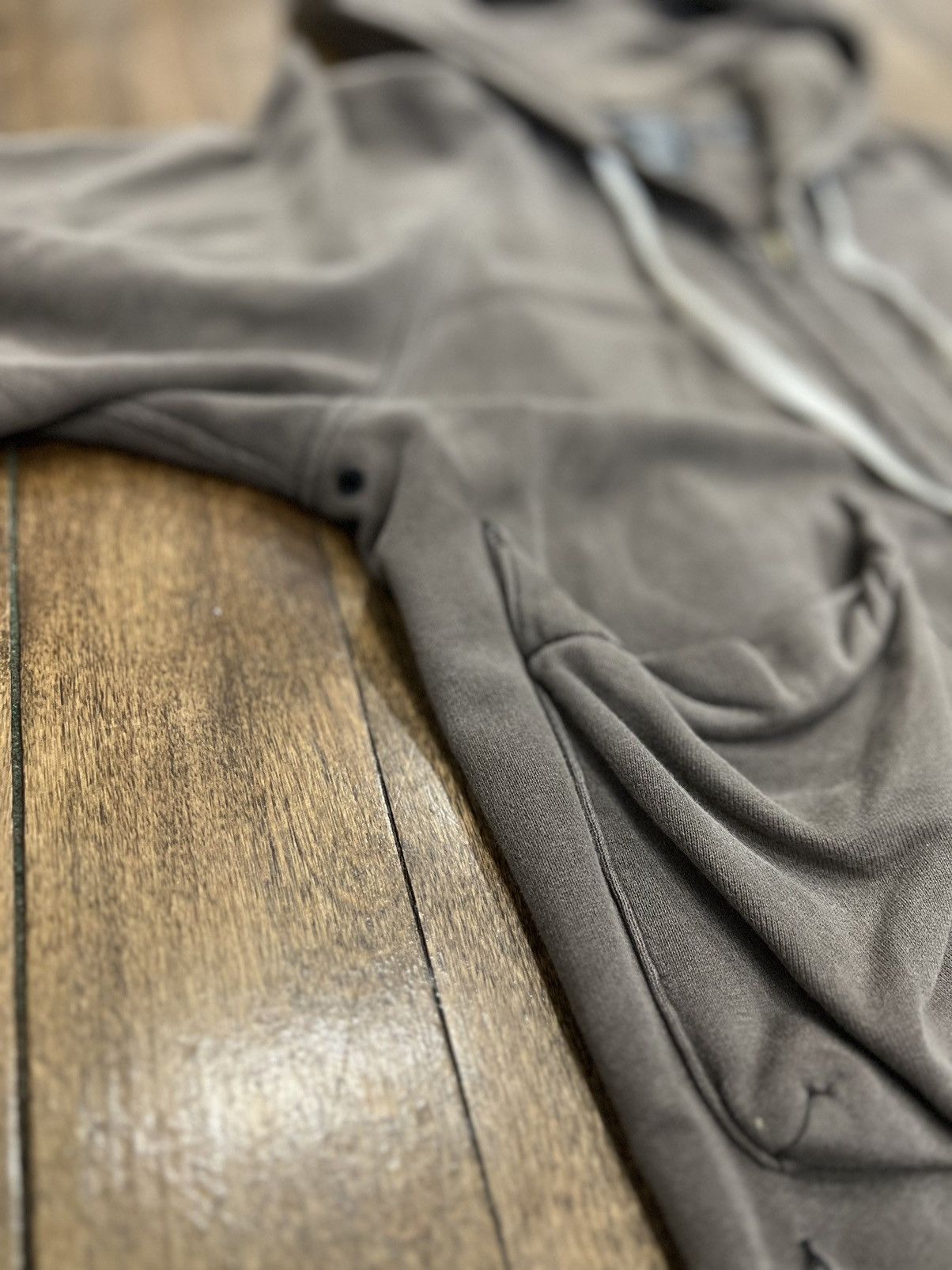 Number (N)ine Number (N)ine crying heart cargo hoodie Size US L / EU 52-54 / 3 - 7 Thumbnail