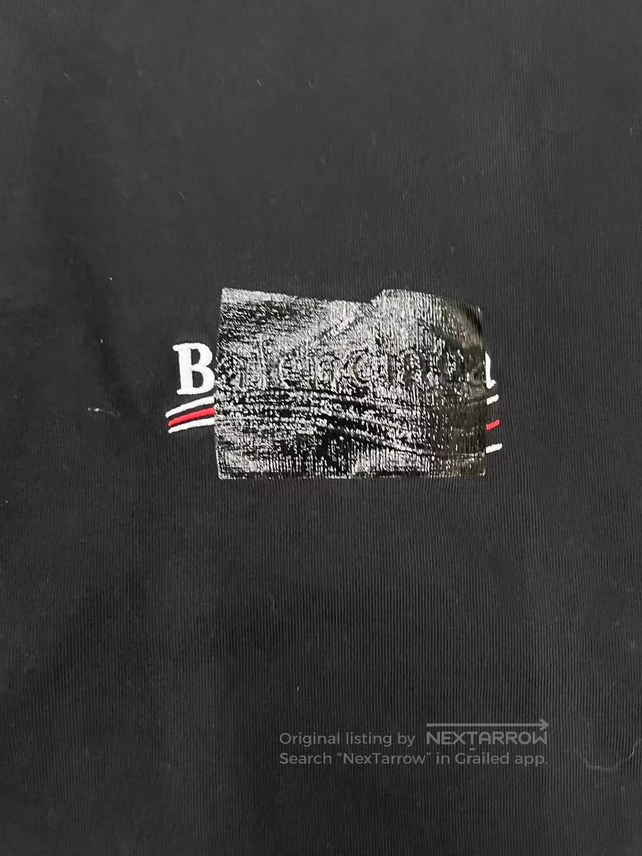 Balenciaga Balenciaga Men's Solid Logo Crewneck T-Shirt. Size US L / EU 52-54 / 3 - 3 Thumbnail
