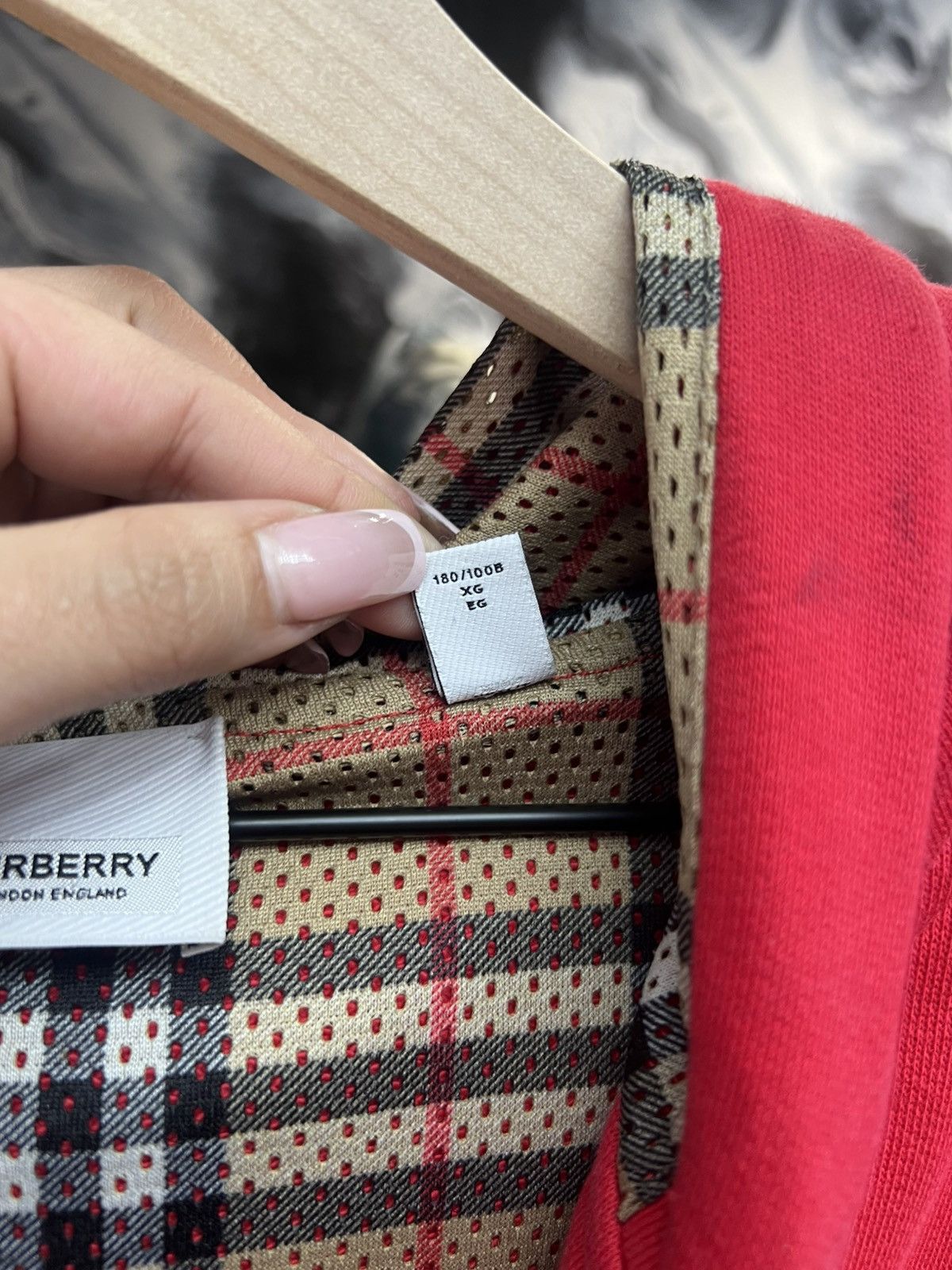 Burberry Burberry Red Zipper Hoodie Size US XL / EU 56 / 4 - 11 Thumbnail