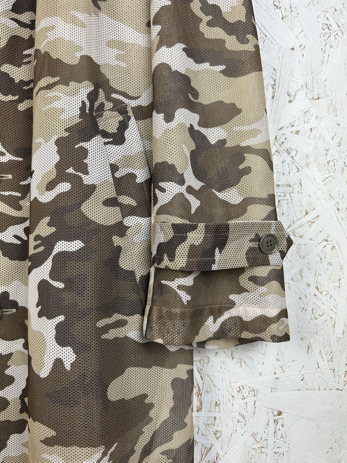 Comme des Garcons SHIRT Comme Des Garcons Shirt Mesh Camo Trench Coat S10104 S Size US S / EU 44-46 / 1 - 3 Thumbnail