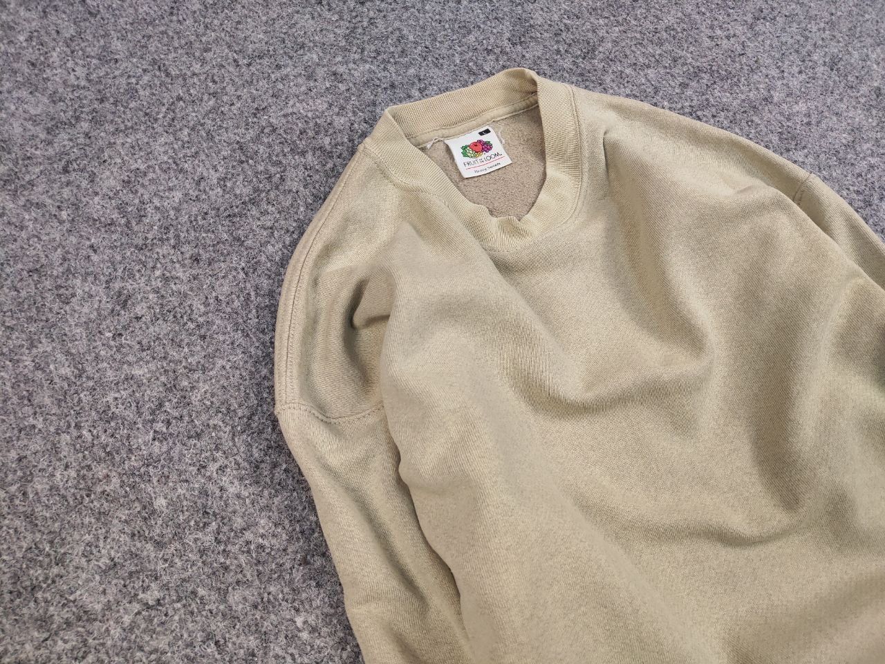 Fruit Of The Loom Vintage 90's Fruit Of The Loom Blank Crew Chek Sweatshirt Size US L / EU 52-54 / 3 - 7 Thumbnail