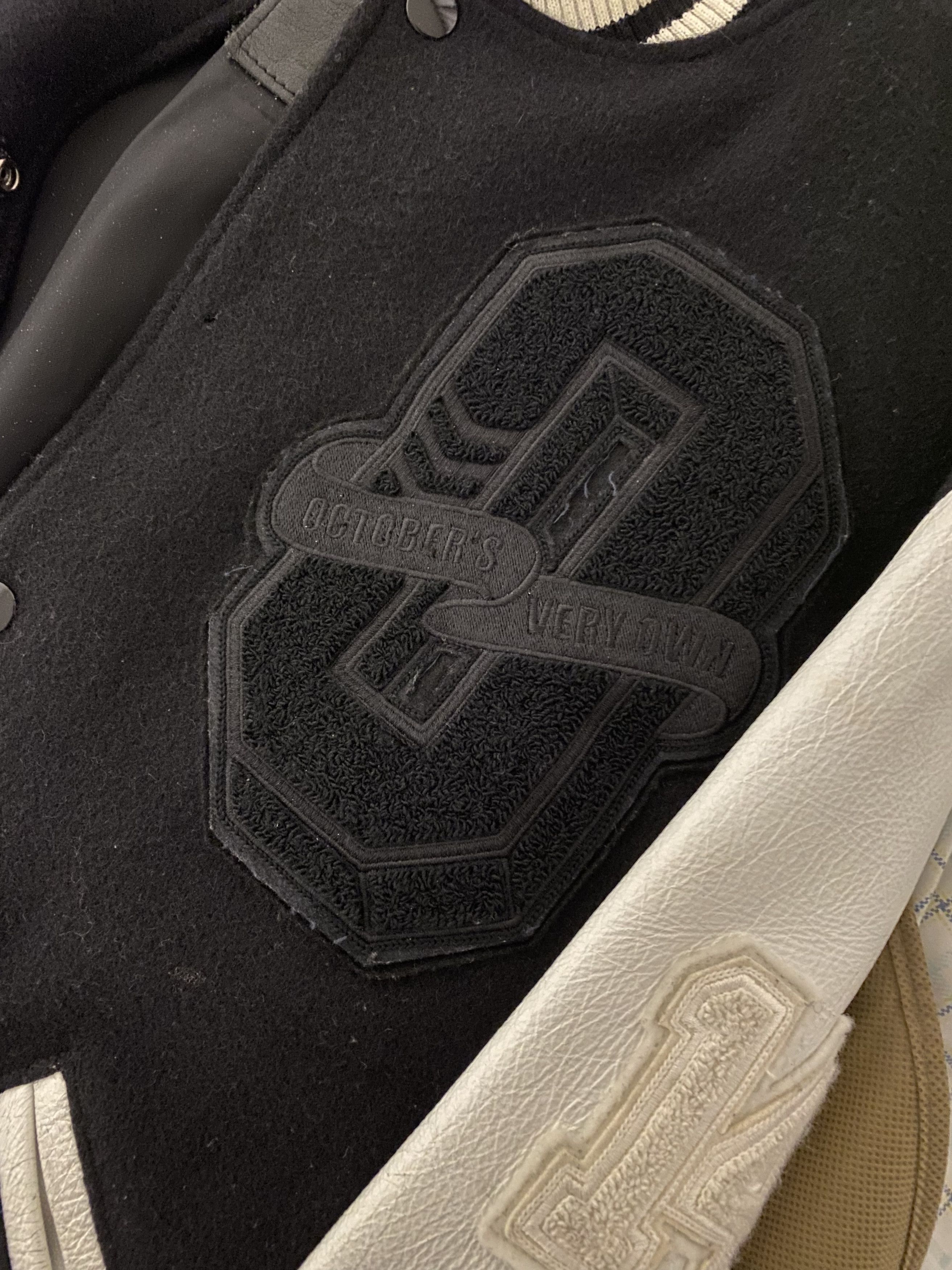 October's Very Own × Roots OVO Roots 2014 Varsity Jacket Size US L / EU 52-54 / 3 - 5 Thumbnail