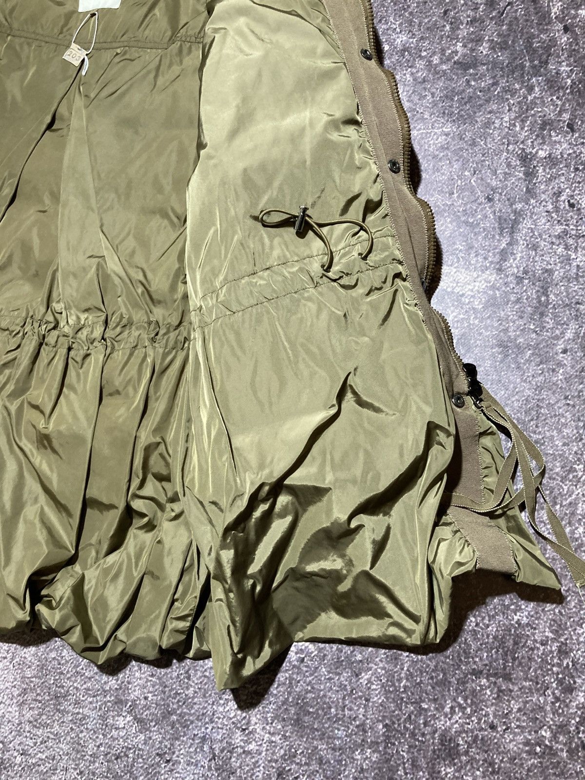 Moncler Moncler Khaki Down Peplum Trim Detailed Seri Jacket Size M / US 6-8 / IT 42-44 - 17 Thumbnail