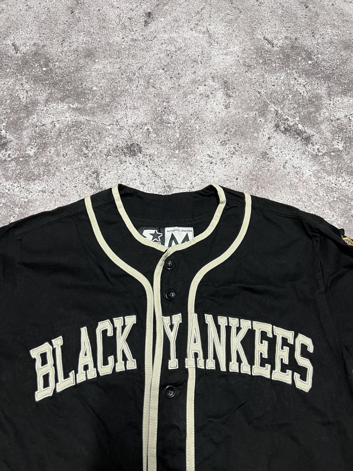 MLB Black New York Yankees baseball jersey Size US M / EU 48-50 / 2 - 3 Thumbnail