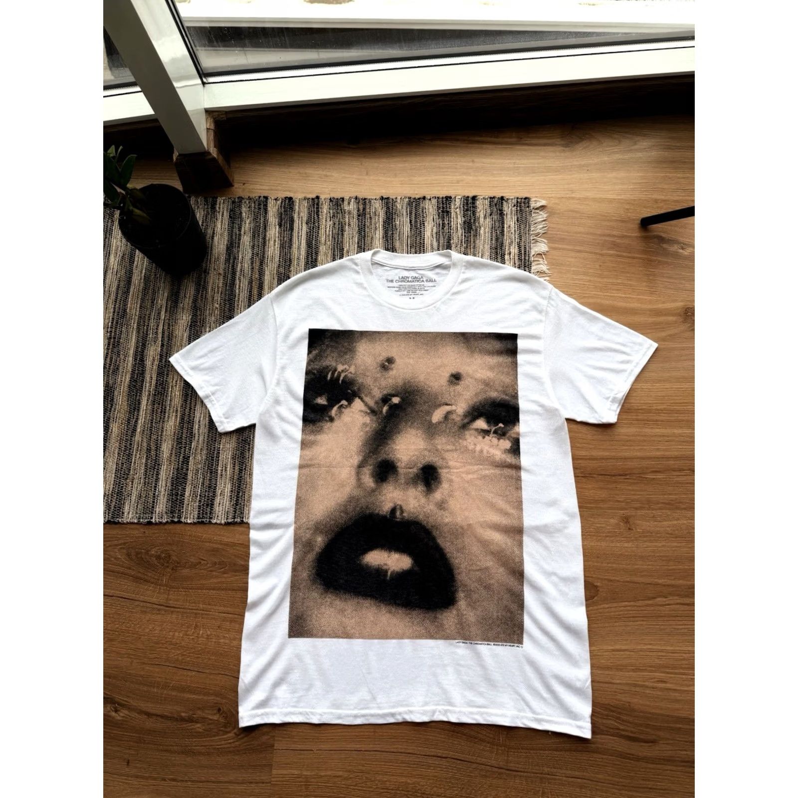 Bally LADY GAGA THE CHROMATICA BALL TOUR 2022 T-SHIRT OFFICIAL BAGGY MENS SIZE M SADE Size US M / EU 48-50 / 2 - 2 Thumbnail