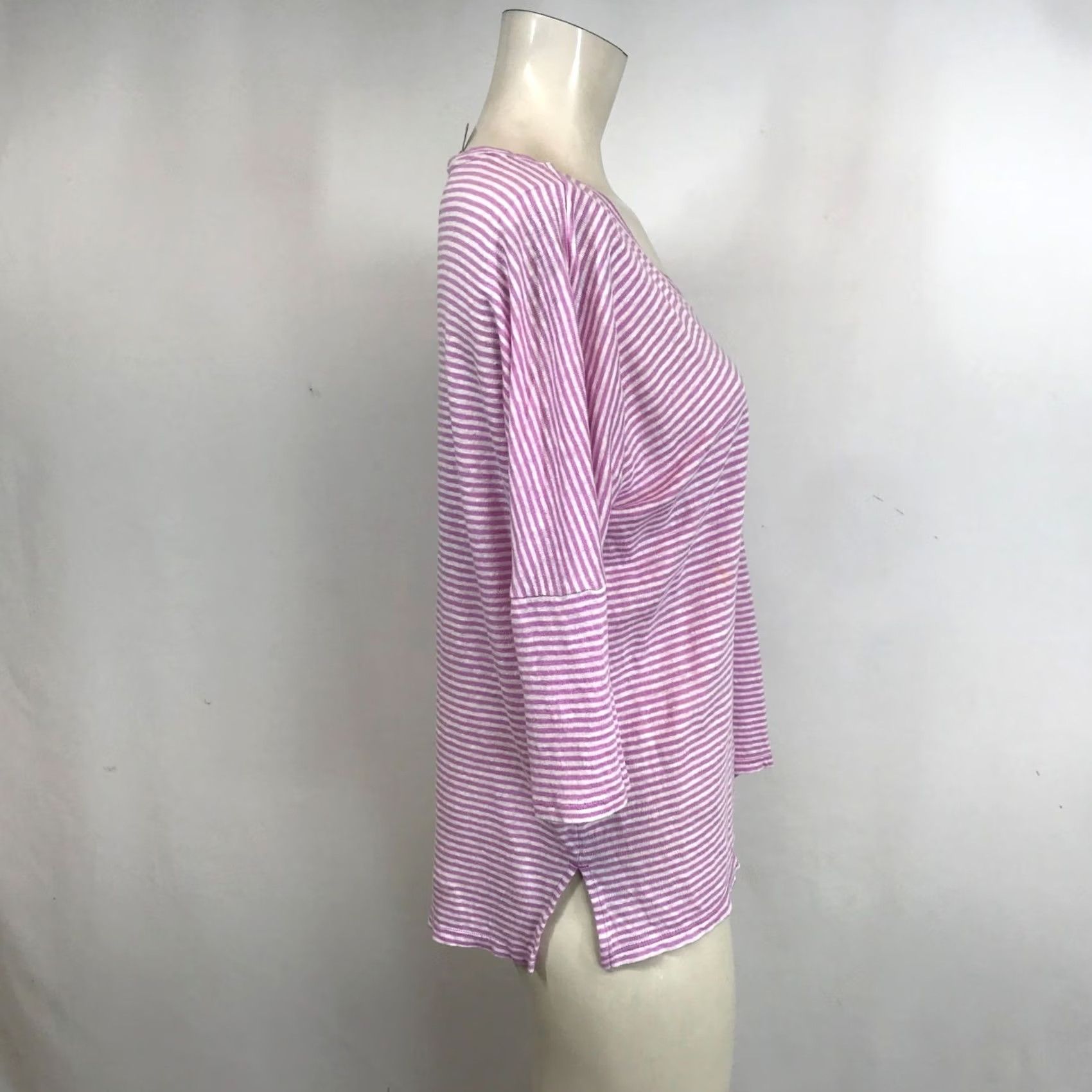 Vintage Chico's Womens Top V-Neck Linen Lavender White Stripe Size S Size S / US 4 / IT 40 - 4 Thumbnail