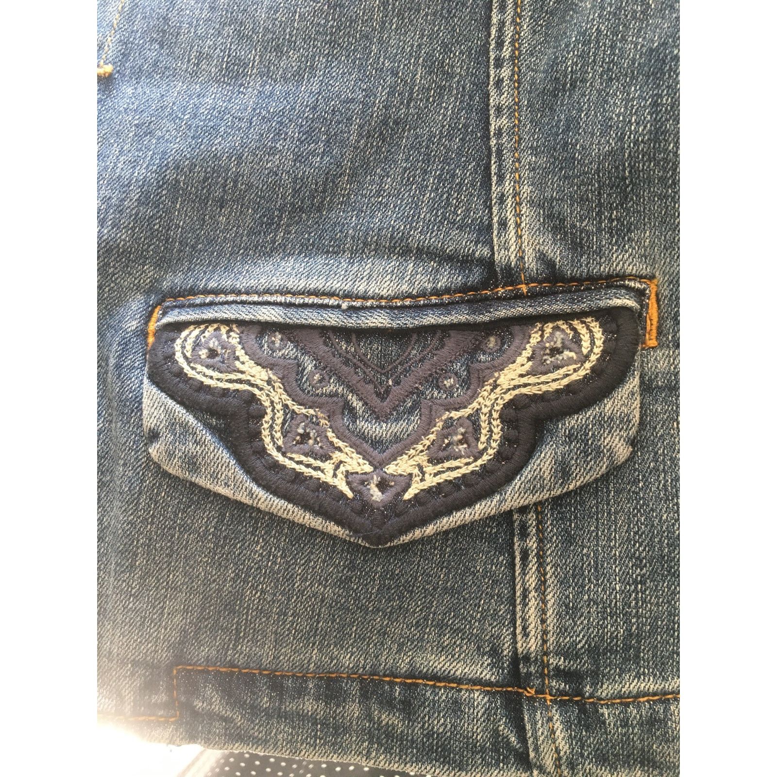 Tommy Hilfiger Vintage Tommy Hilfiger Denim Jacket Medium Embroidered Flap Size M / US 6-8 / IT 42-44 - 5 Thumbnail