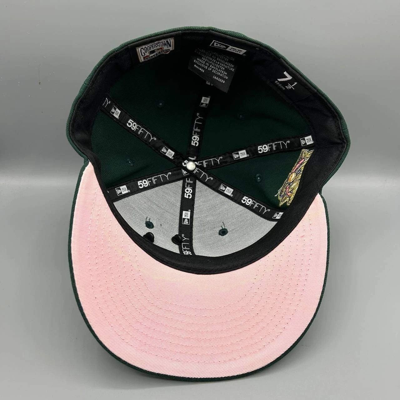 New Era New York Mets Hat Men 7 1/2 Green Pink Embroidered Fitted Size ONE SIZE - 2 Thumbnail