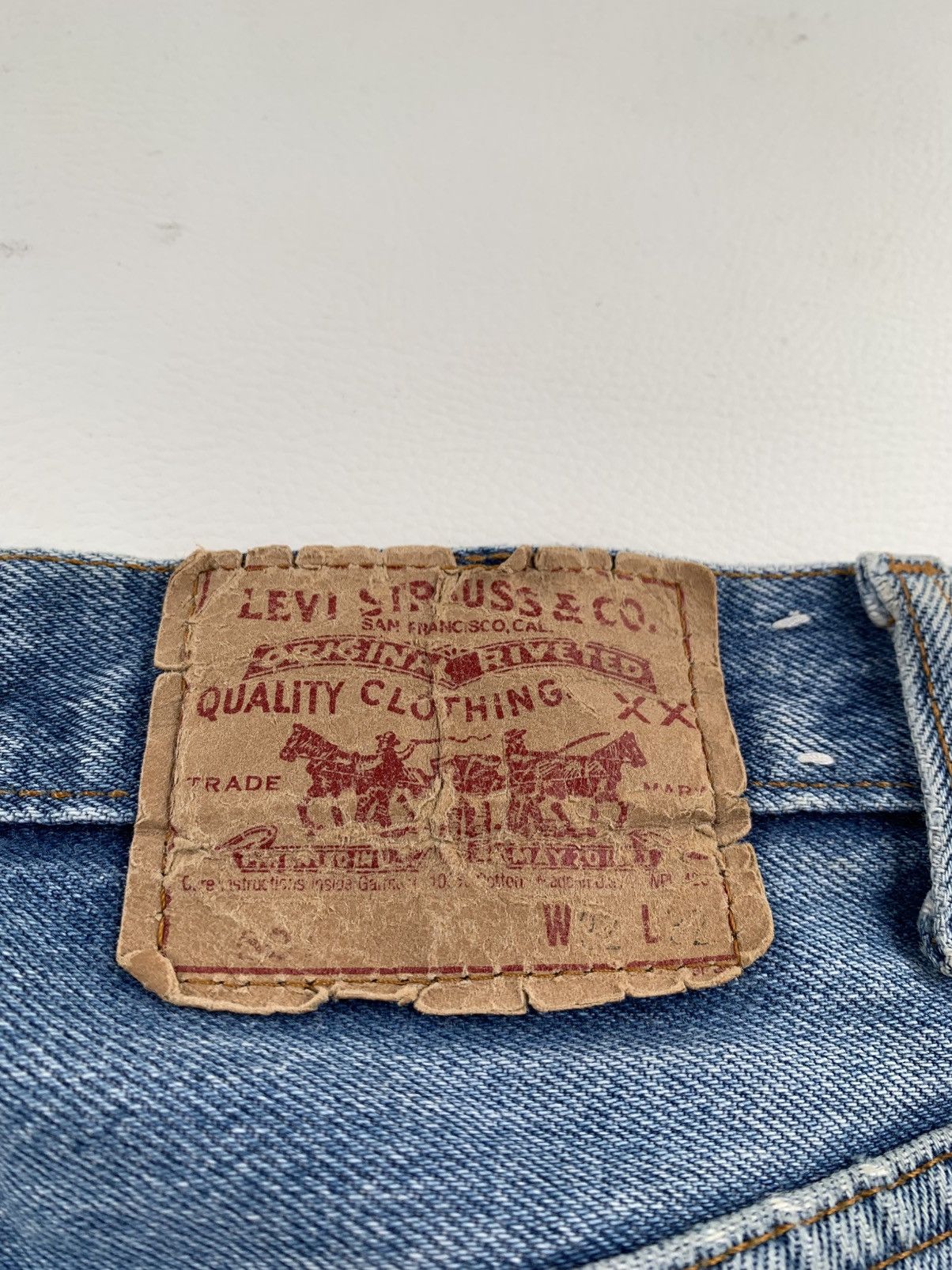 Levi's Vintage Clothing Levi’s 501 Made in USA Vintage Distressed Pants Jeans Size US 32 / EU 48 - 7 Thumbnail