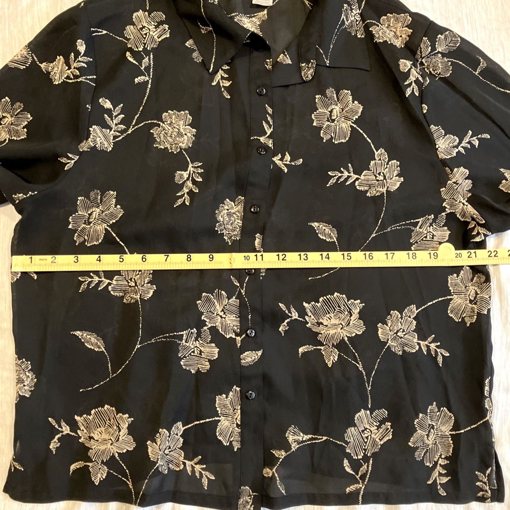 Pendleton VINTAGE Pendleton Floral Blouse Hawaiian Button Up Size 18 Black Tan Women Size XXL / US 16-18 / IT 52-54 - 4 Thumbnail