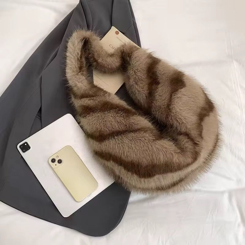 Other Faux Fur Large Fluffy Stylish Luxury Shoulder Bag Size ONE SIZE - 6 Thumbnail