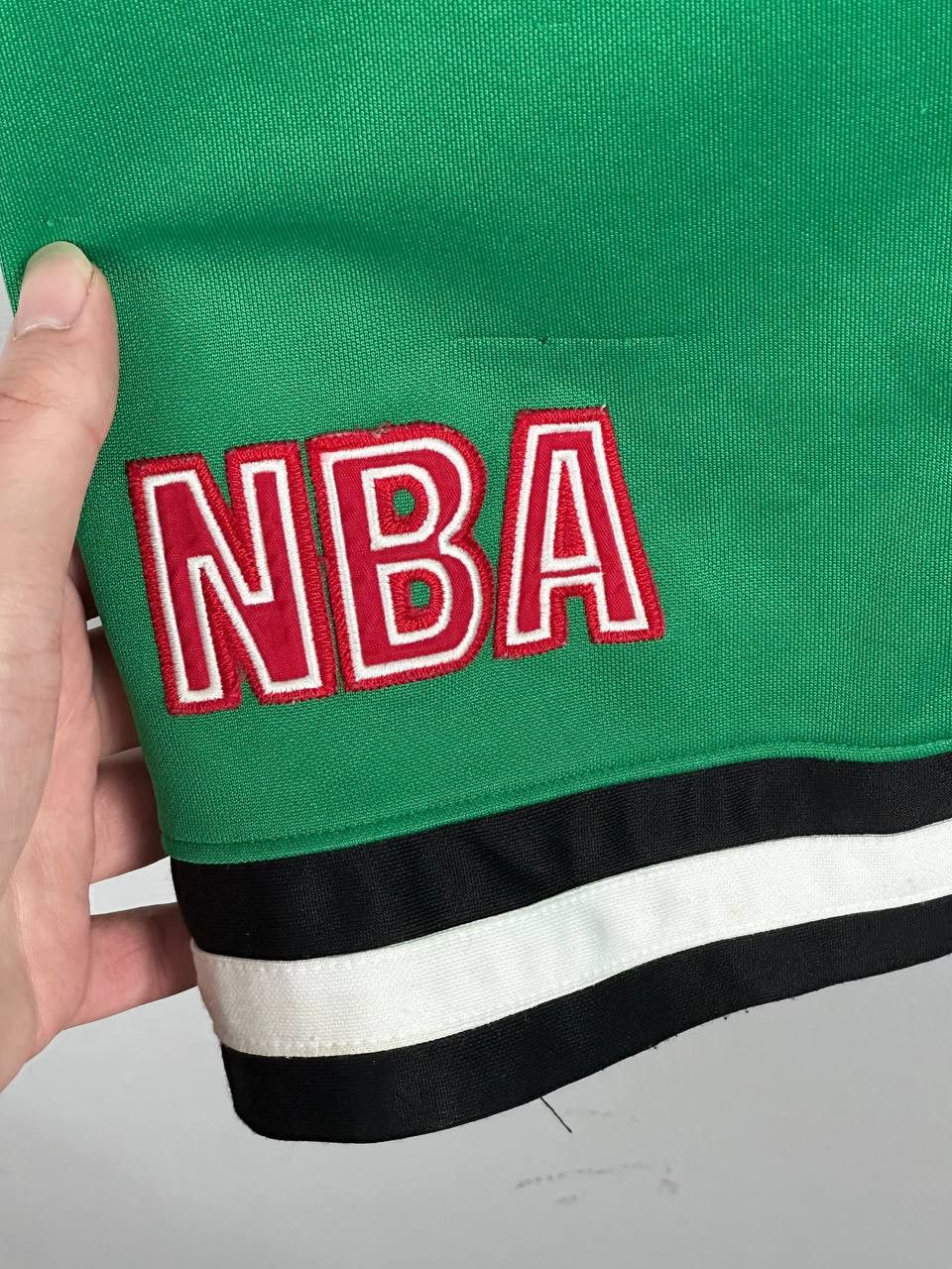 NBA Vintage 90s Celtics Warm Up Jacket NBA Size US XL / EU 56 / 4 - 9 Thumbnail