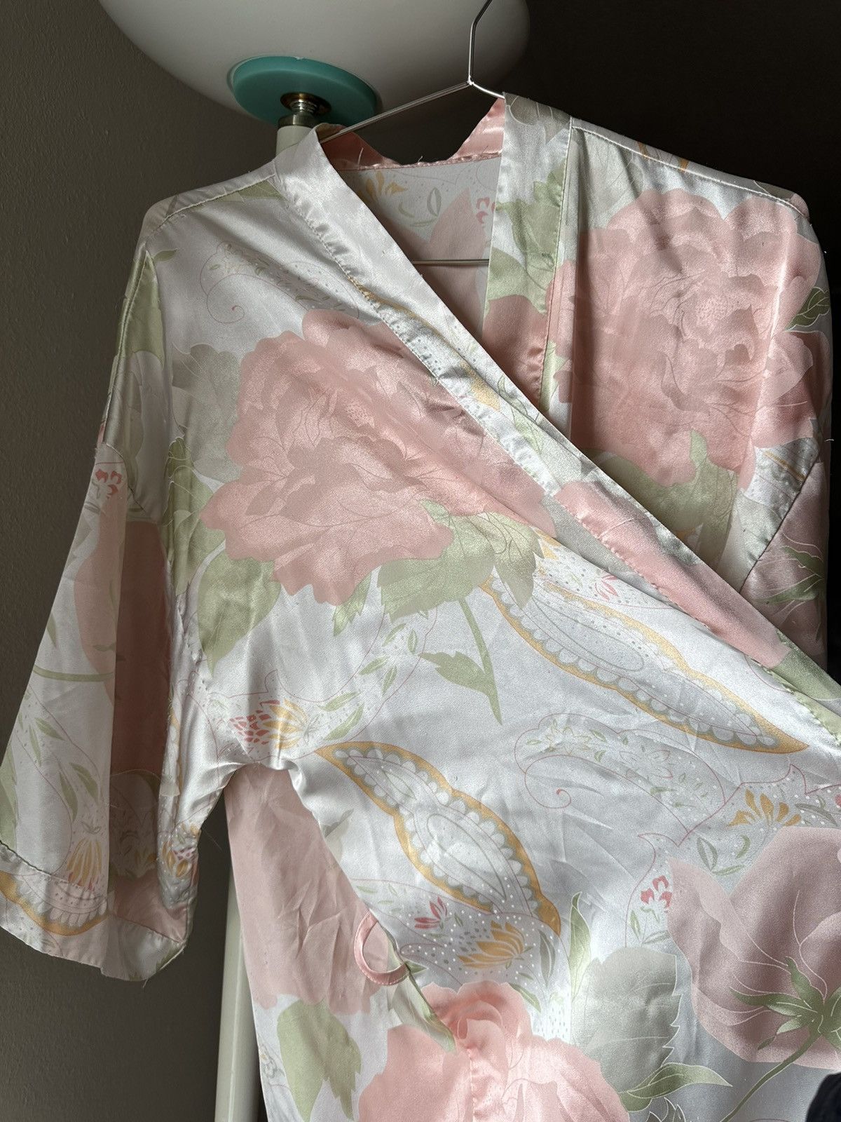 Vintage Silk Night Robe Size M / US 6-8 / IT 42-44 - 1 Thumbnail