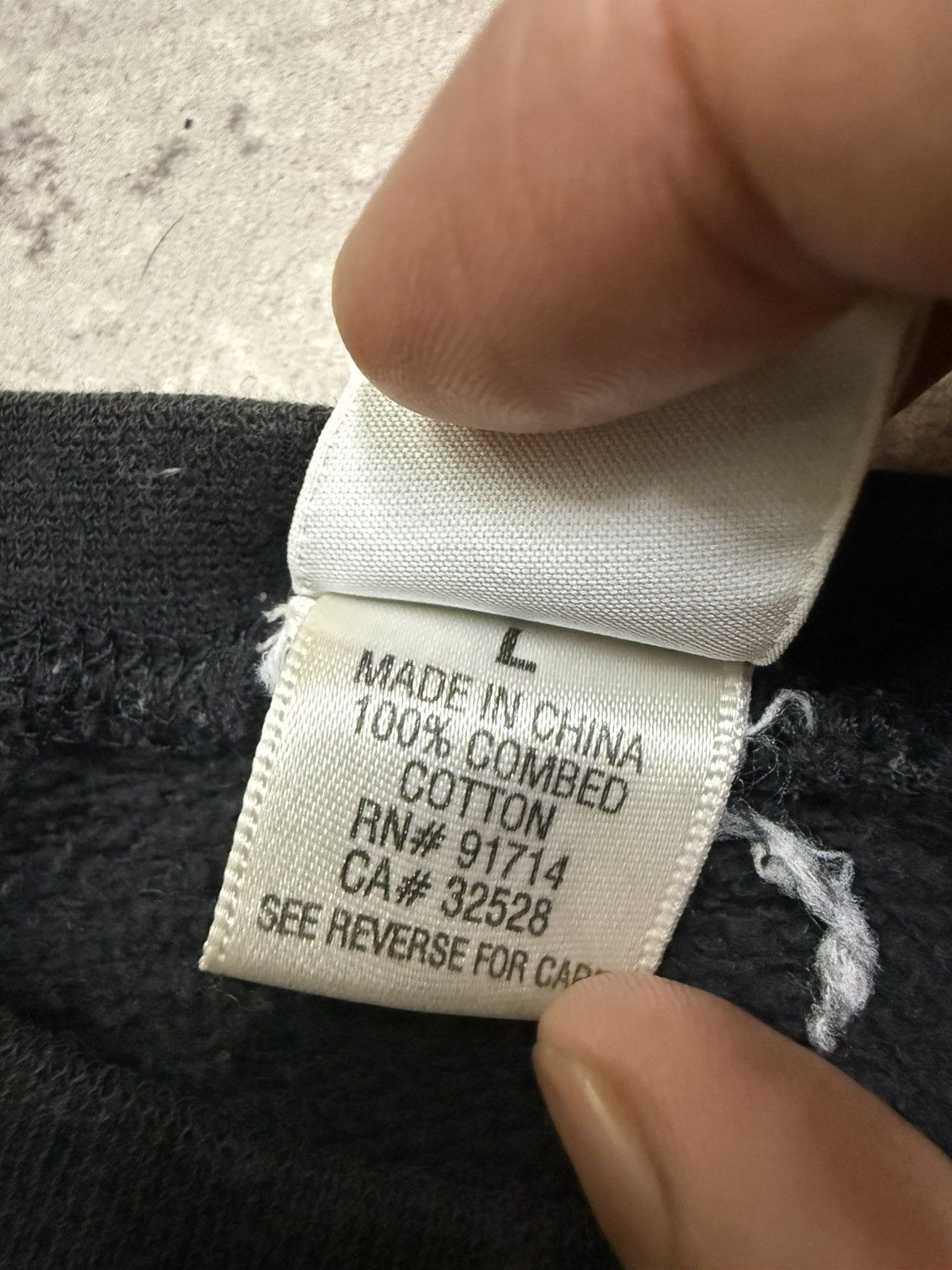 Armani Exchange Armani Exchange Biglogo Cropped Sweatshirt Size L / US 10 / IT 46 - 8 Thumbnail