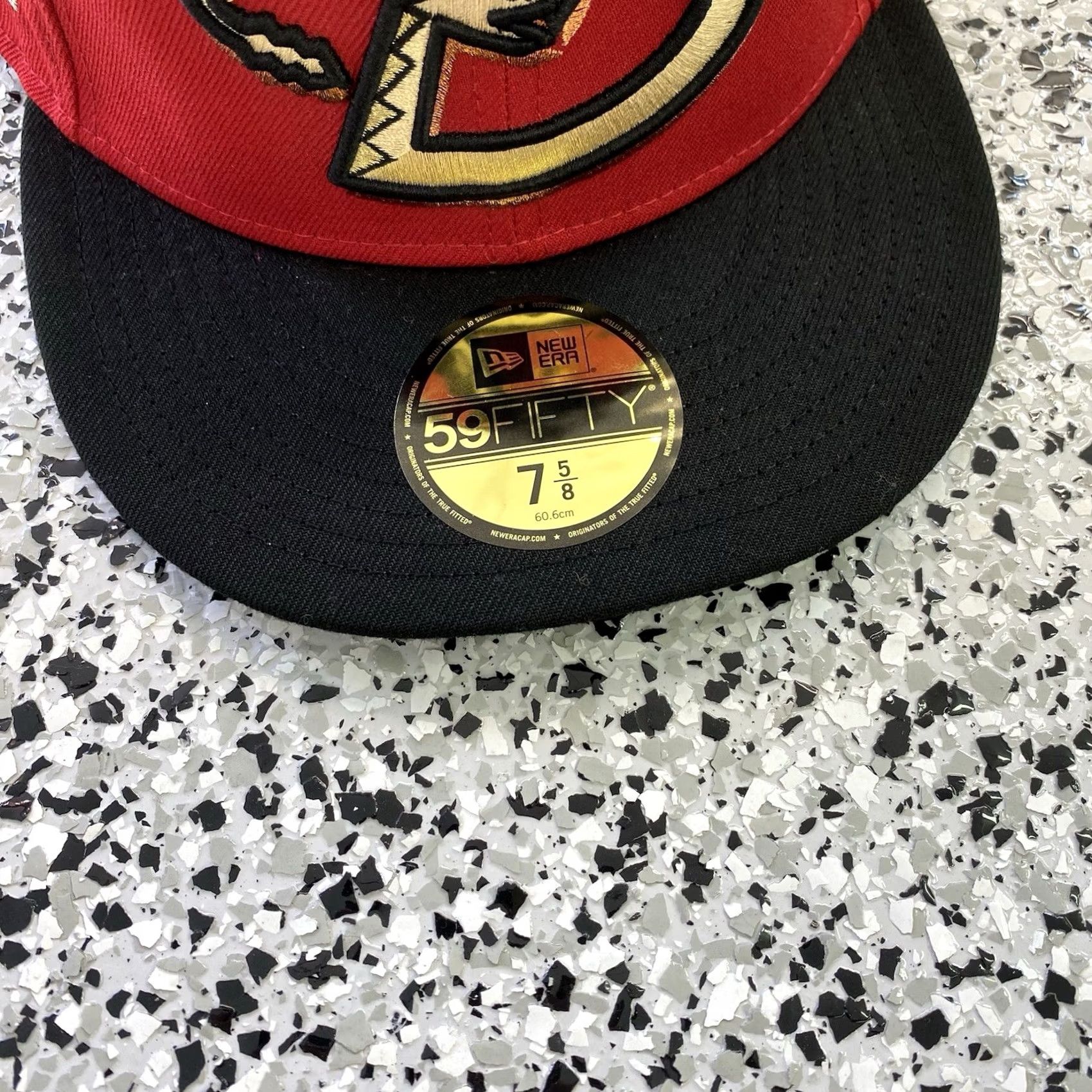 New Era VINTAGE NEW ERA 59FIFTY Arizona Dimondbacks 20TH Anniversary World Champions Red 7 5/8 Mens Baseball Cap Size ONE SIZE - 2 Thumbnail