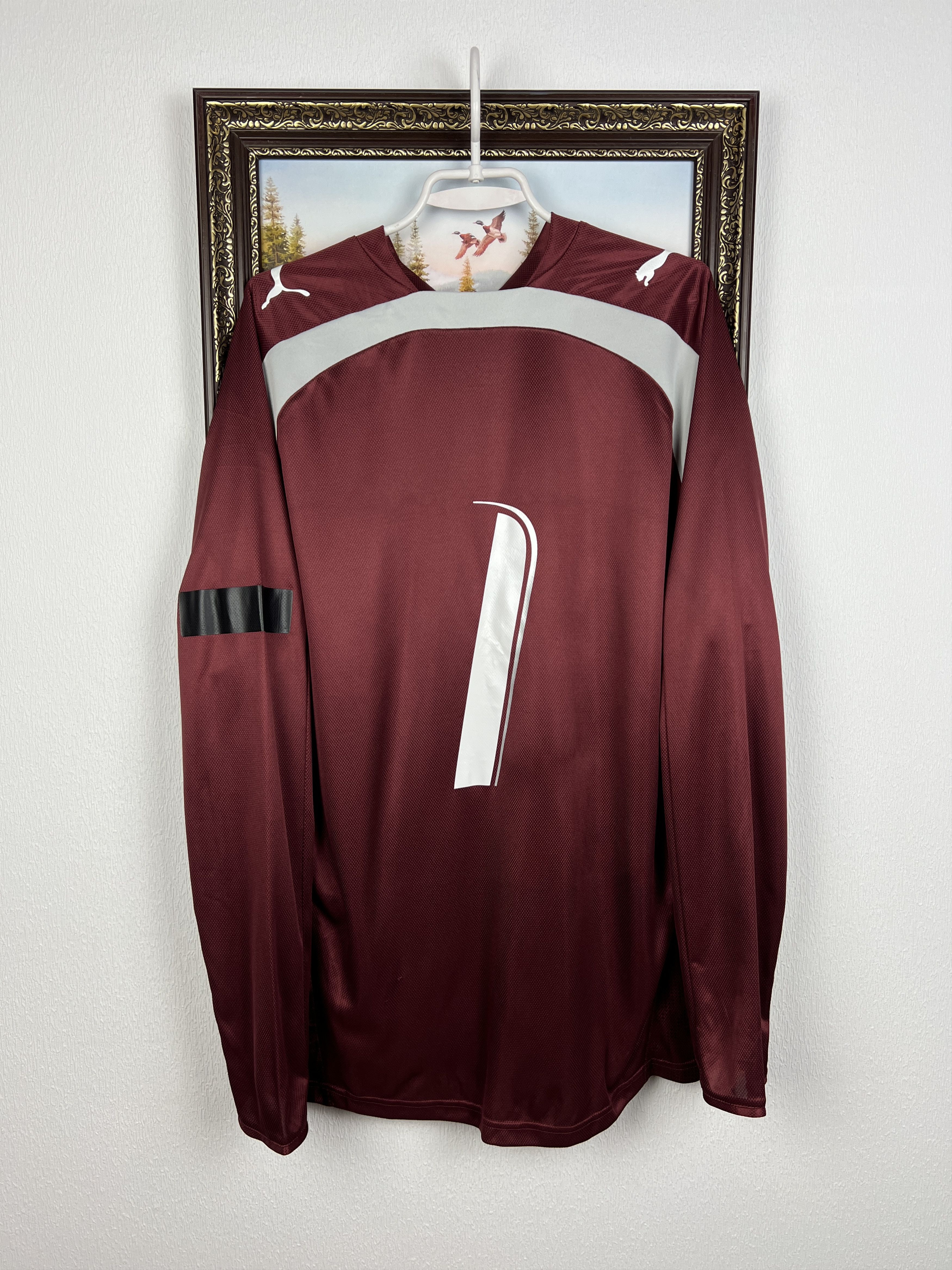 Puma Poland Goalkeeper football shirt Soccer Player Issue Jersey Size US XL / EU 56 / 4 - 10 Thumbnail