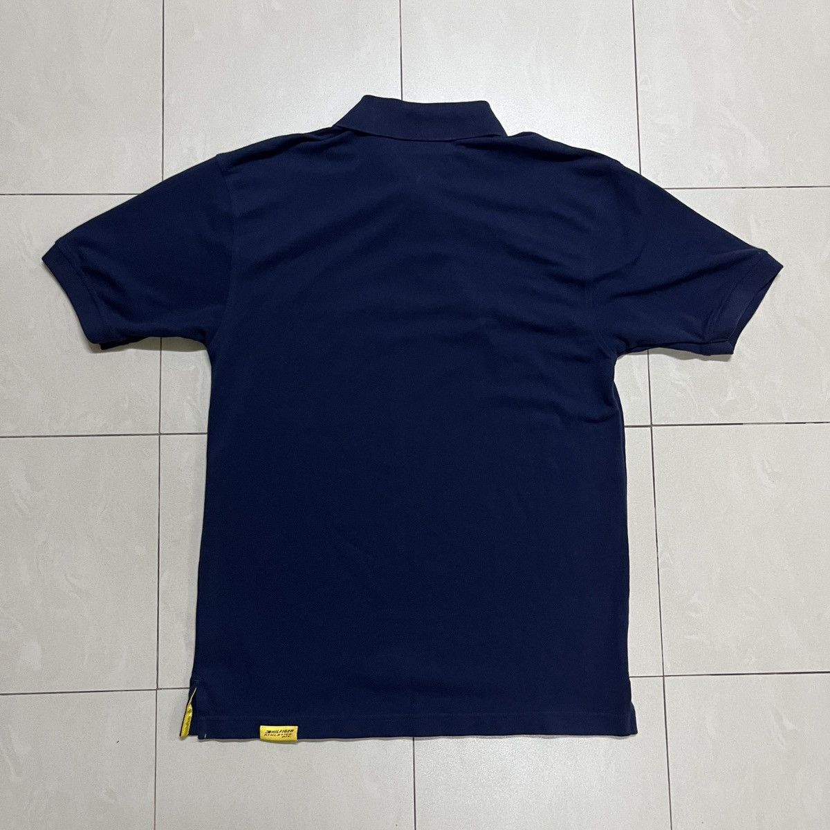 Tommy Hilfiger × Vintage Vintage Tommy Hilfiger Athletics Polo Shirt Size US S / EU 44-46 / 1 - 12 Thumbnail