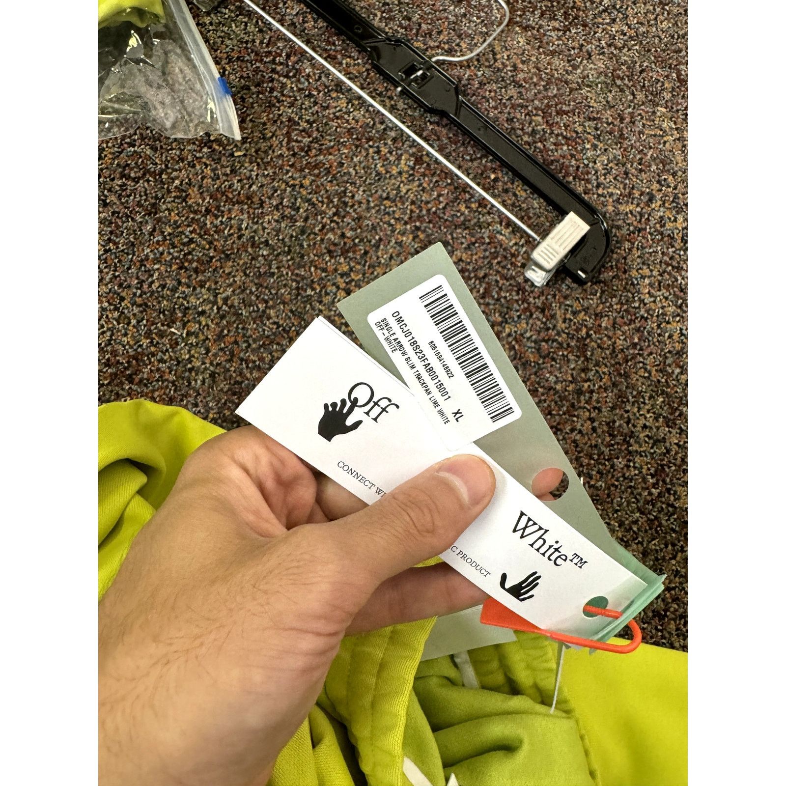 Off-White o1rshd1 Single Arrow Slim Trackpant in Lime White Size US 36 / EU 52 - 17 Thumbnail