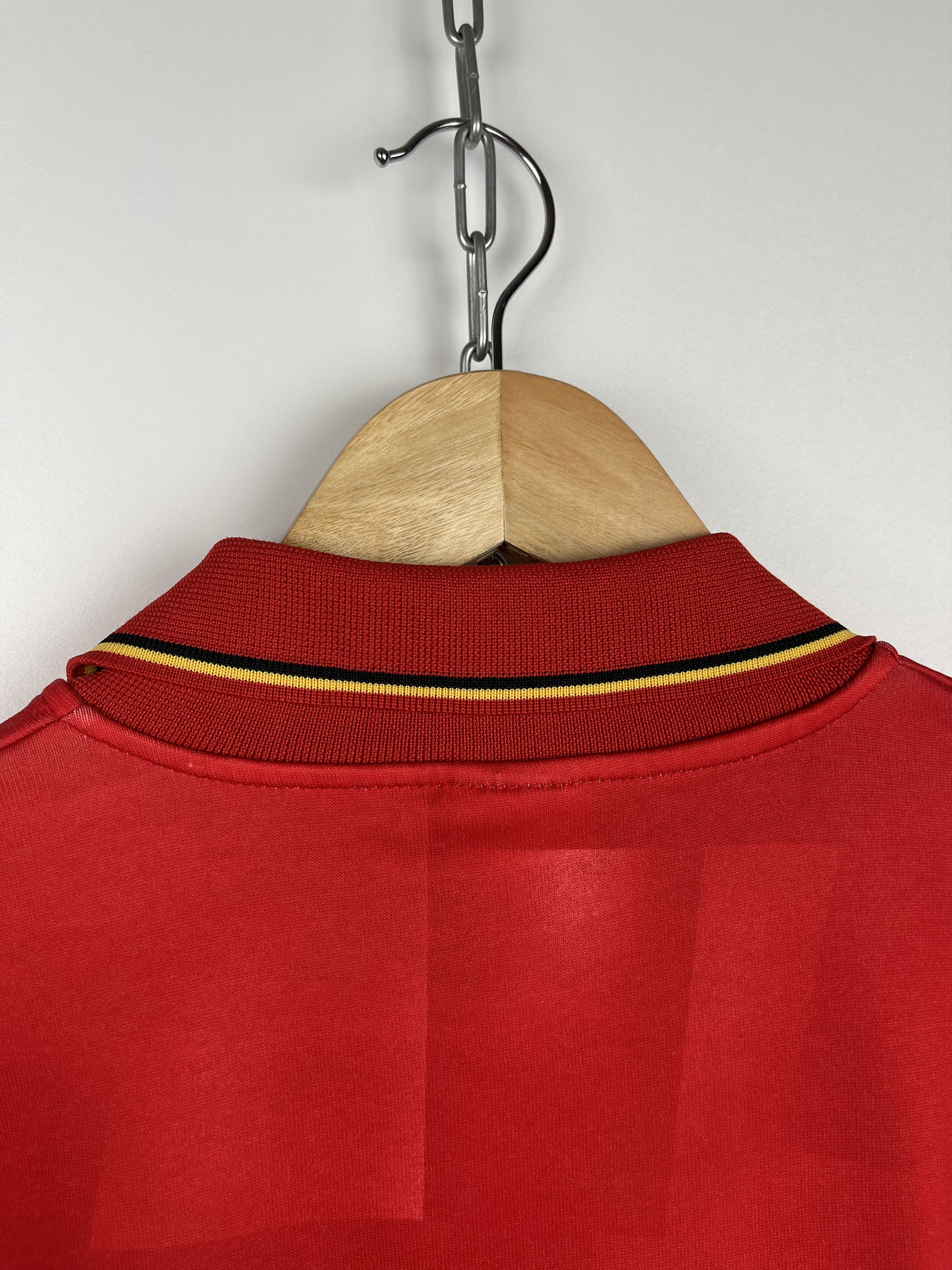 Diadora Vintage Diadora 1992-1994 Belgium Home # 6 Soccer Jersey Size US L / EU 52-54 / 3 - 16 Thumbnail