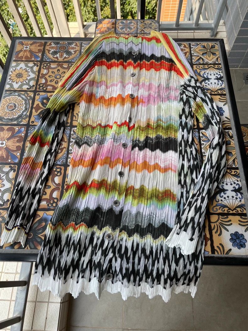 Issey Miyake Issey Miyake A long-sleeved cardigan with a green main lin Size M / US 6-8 / IT 42-44 - 5 Thumbnail