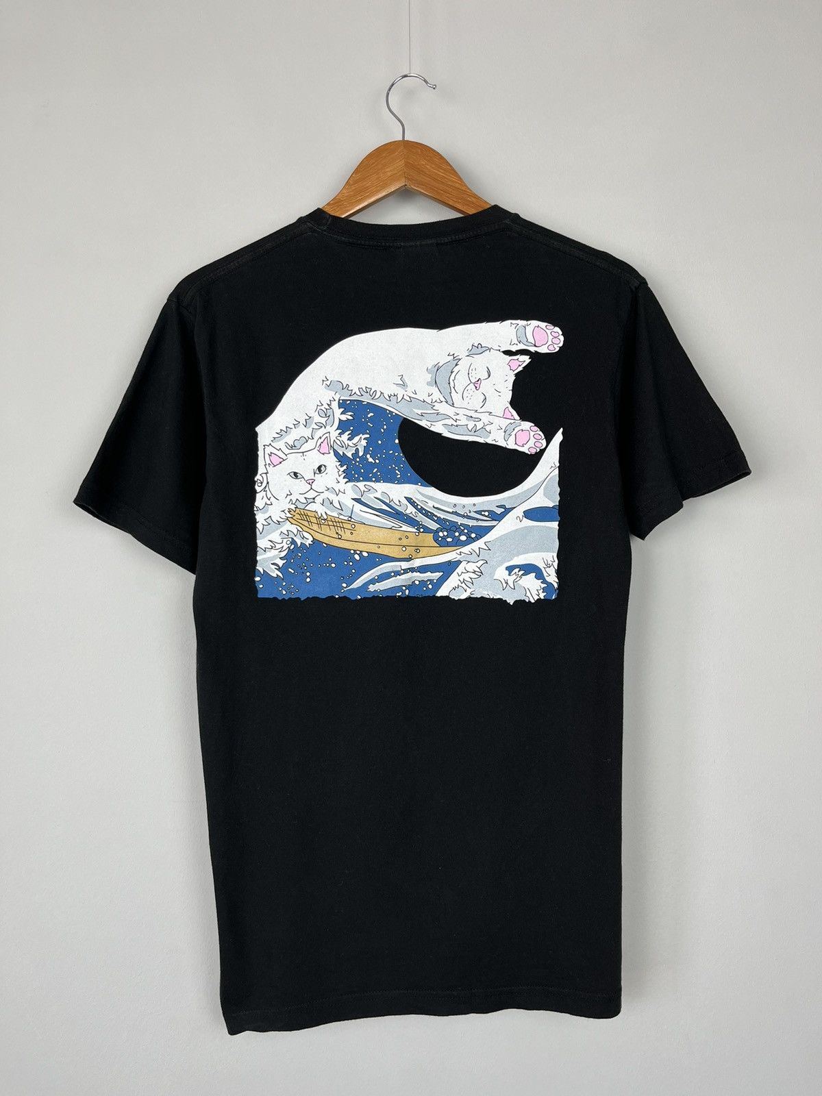 RIPNDIP Rip N Dip Great Wave Big Logo Tee Shirt Size US M / EU 48-50 / 2 - 1 Thumbnail