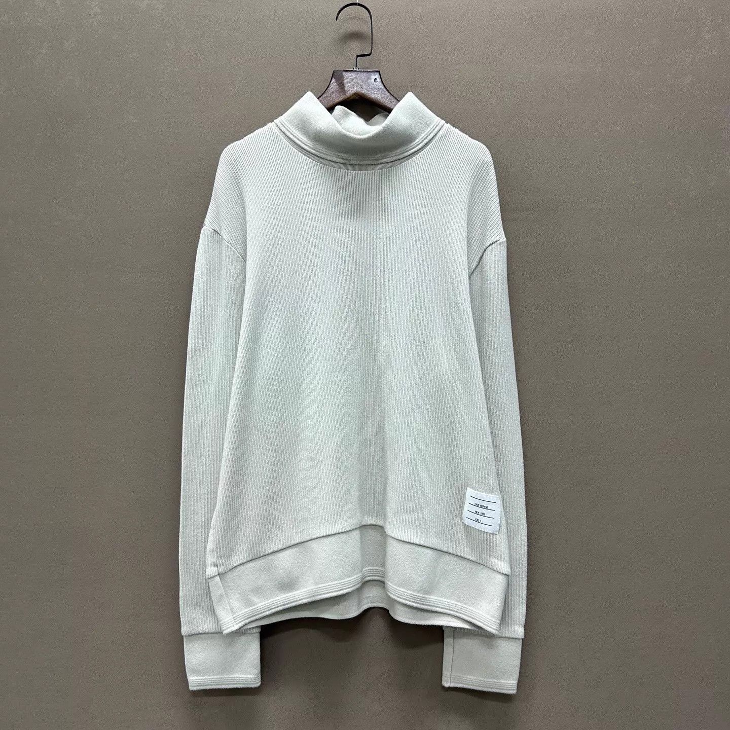 Thom Browne Thom Browne NWT Beige Vertical Striped Logo Sweater 4 Size S / US 4 / IT 40 - 1 Thumbnail