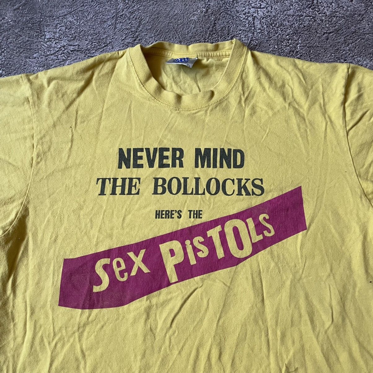Vintage Vintage Y2K Sex Pistols Graphic Tee Sun Faded Yellow Punk XL Size US XL / EU 56 / 4 - 4 Thumbnail
