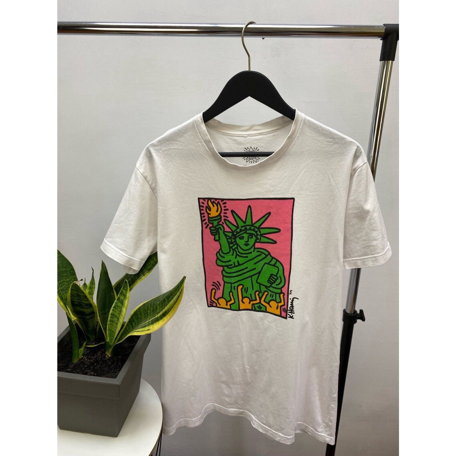 Keith Haring Keith Haring Statue Of Liberty T-shirt Size L White Size US L / EU 52-54 / 3 - 5 Thumbnail
