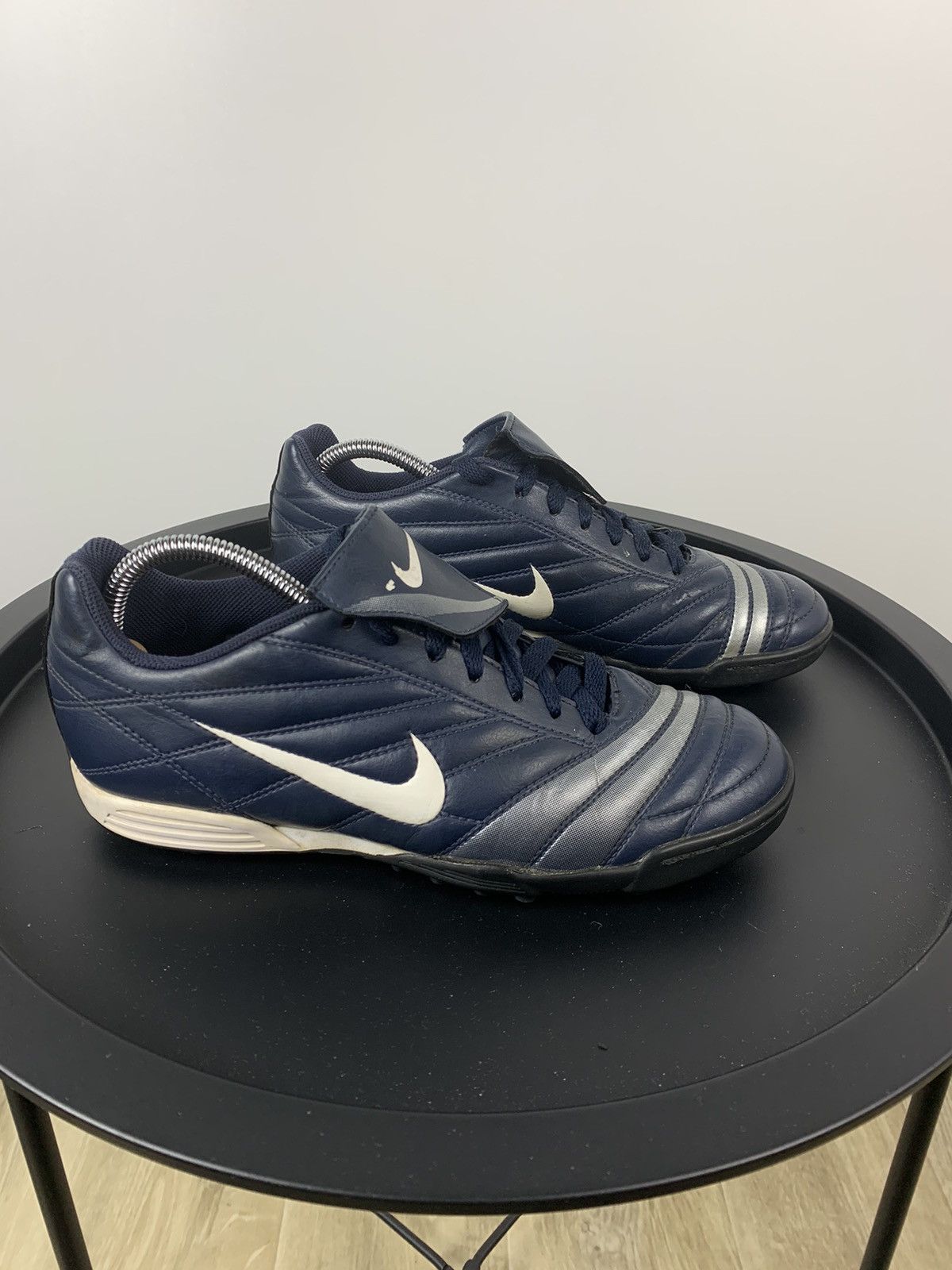 Nike Vintage Nike Tiempo SG Football Boots UK 7 US 8 Blue Size US 7 / EU 40 - 4 Thumbnail