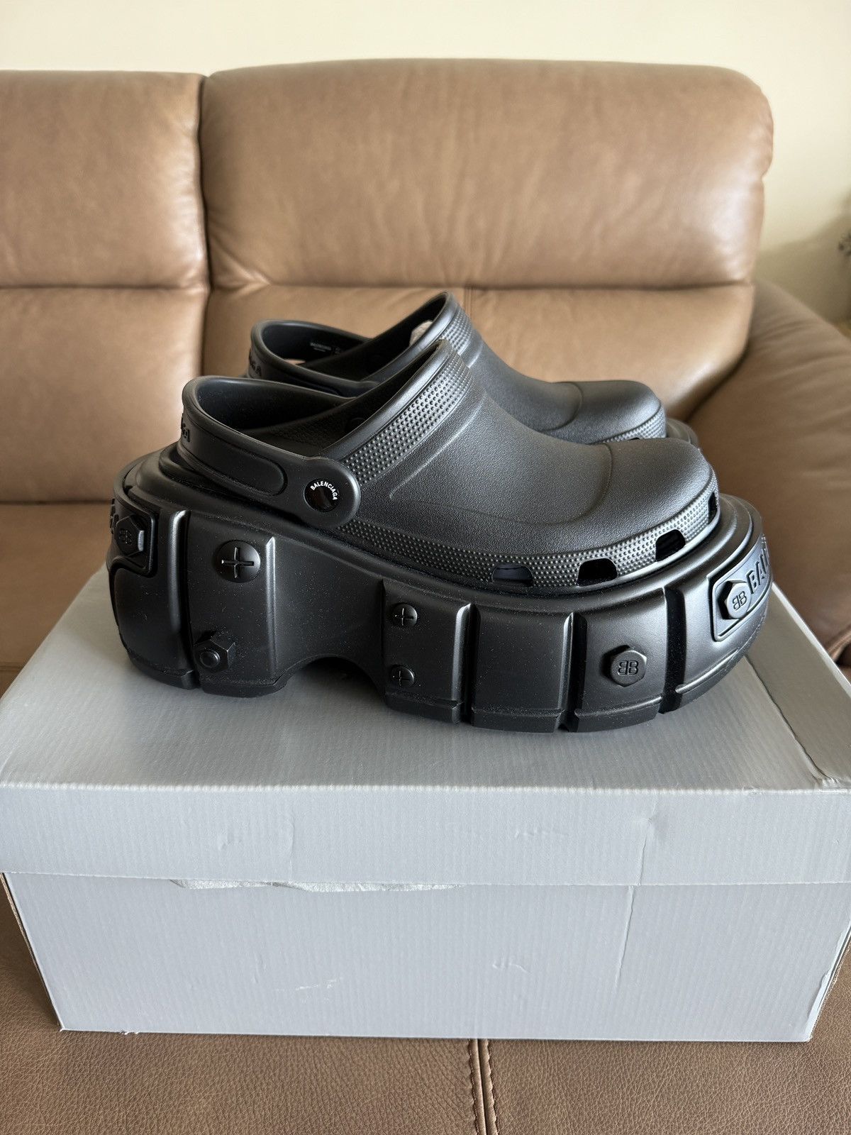 Balenciaga x Crocs hardcrocs & Trade Platform Unisex Size 43